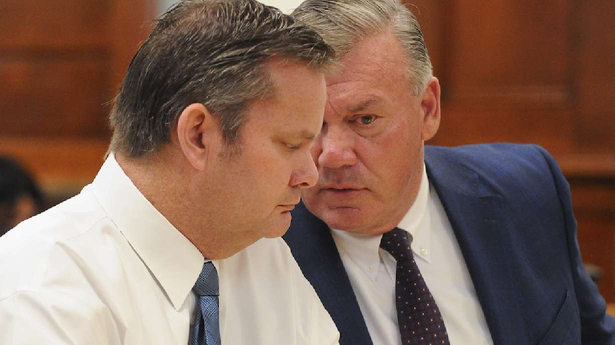 John Prior speaks with Chad Daybell during a hearing in August 2020. An Idaho judge has issued a gag order in Daybell's case.