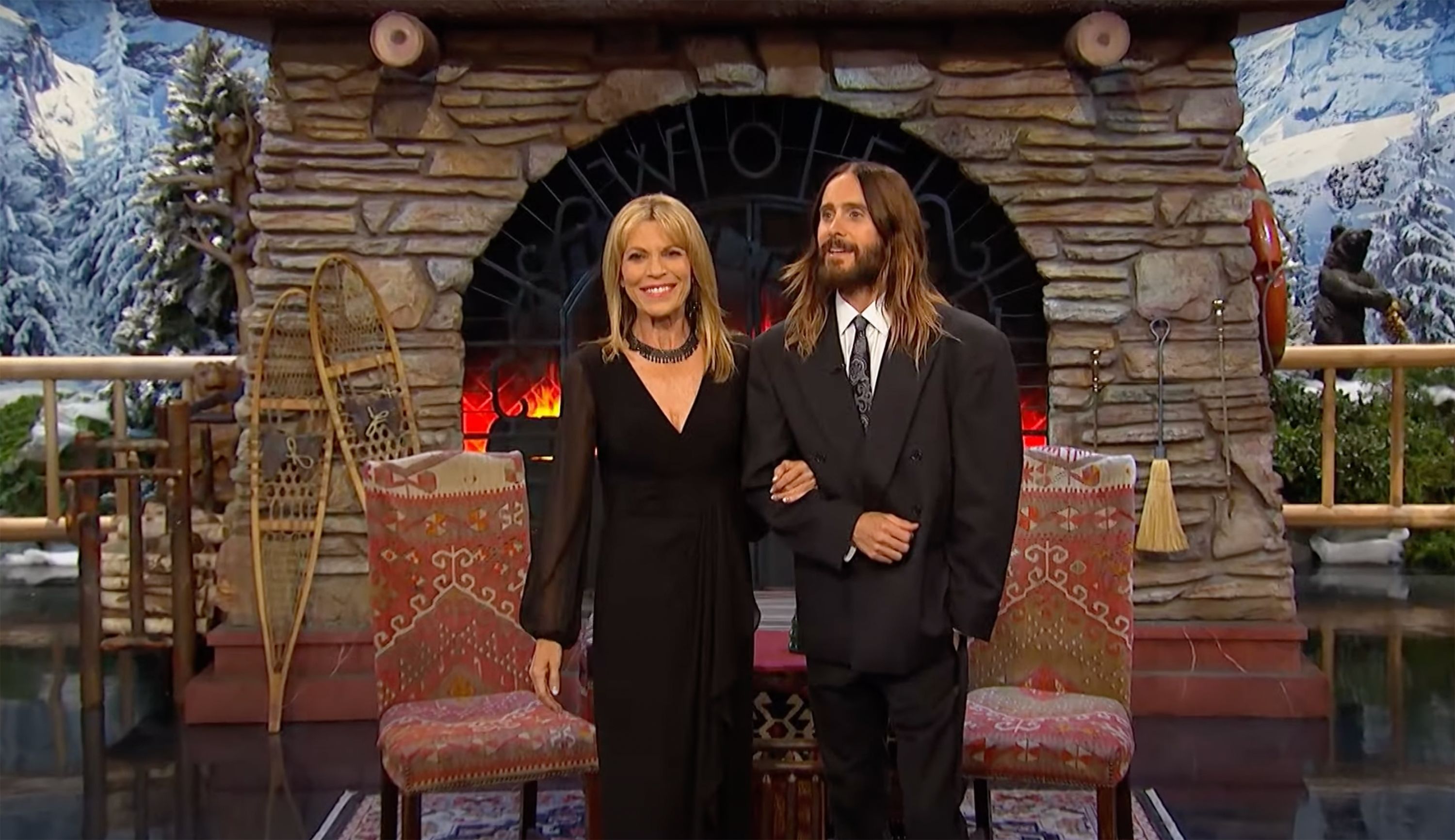 Jared Leto made a surprise appearance on "Wheel of Fortune" with Vanna White on Monday.