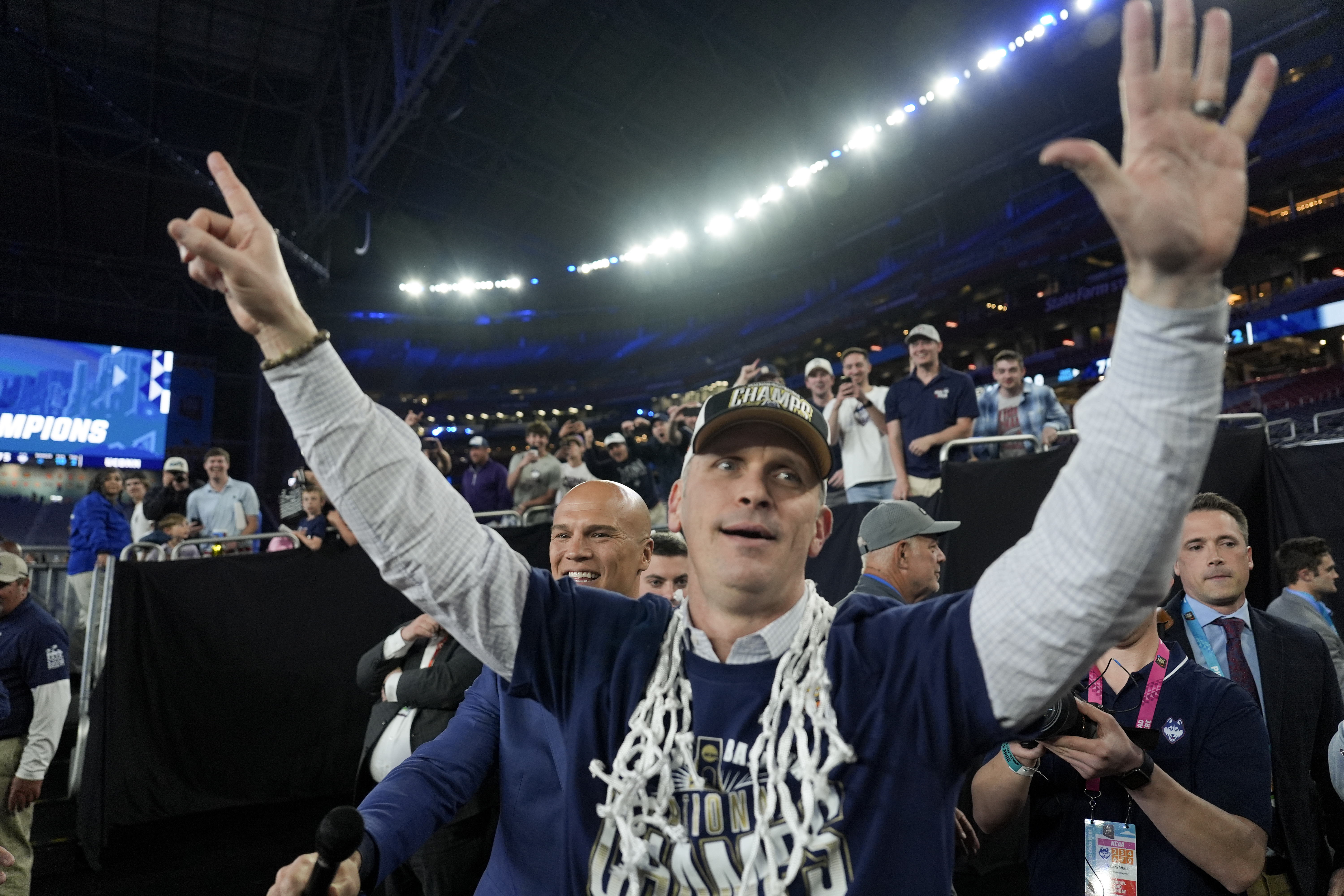 UConn, coach Dan Hurley provide blueprint on how to succeed in the age ...