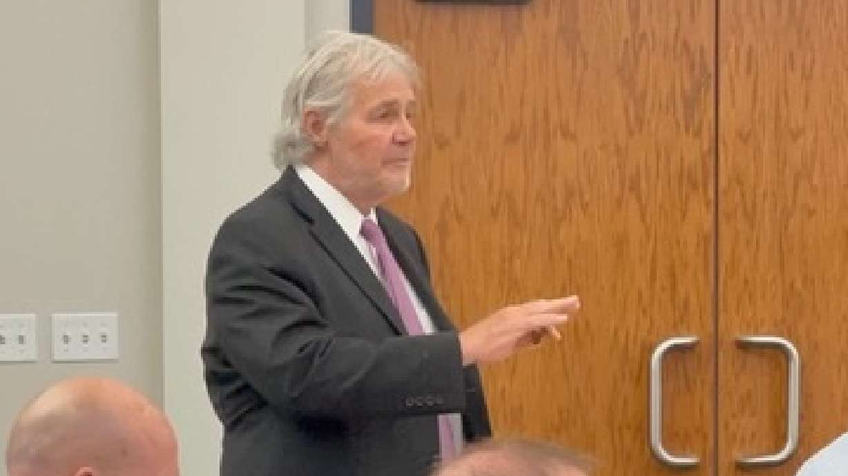 Utah High School Activities Association attorney Mark Van Wagoner discusses new transfer and F1 visa rules during a recent meeting in Midvale.