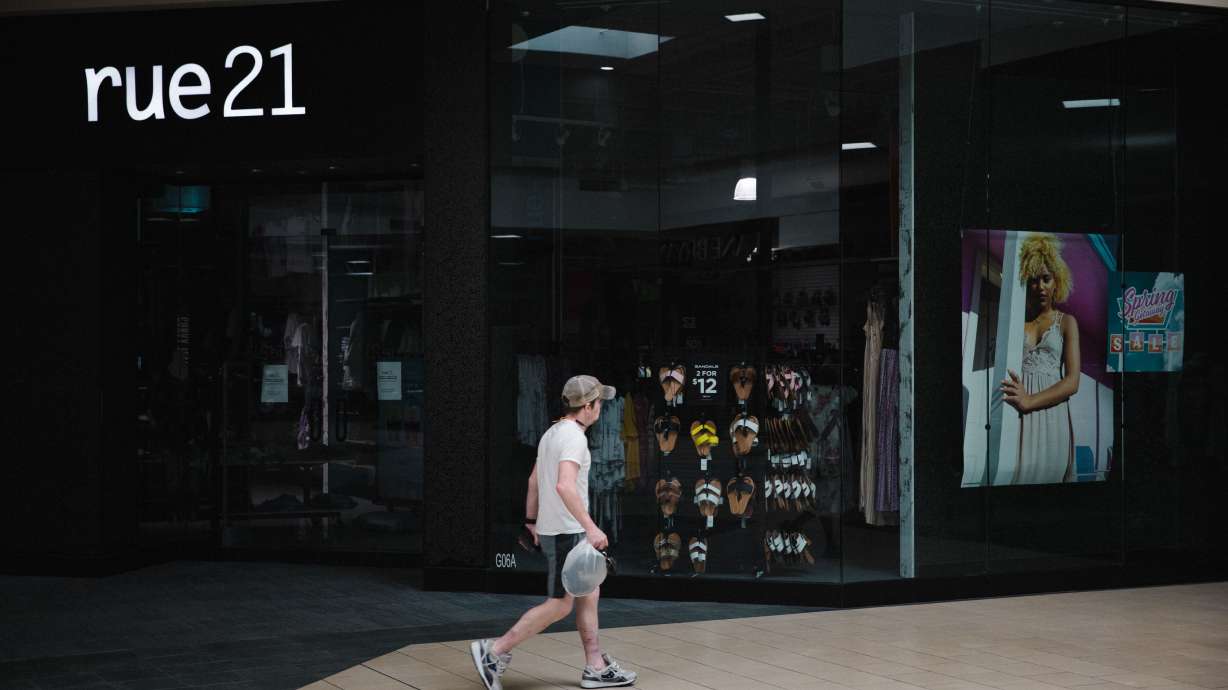 A Rue21, the mall staple for teen apparel, is going out of business and closing all 540 of its stores within the coming weeks.