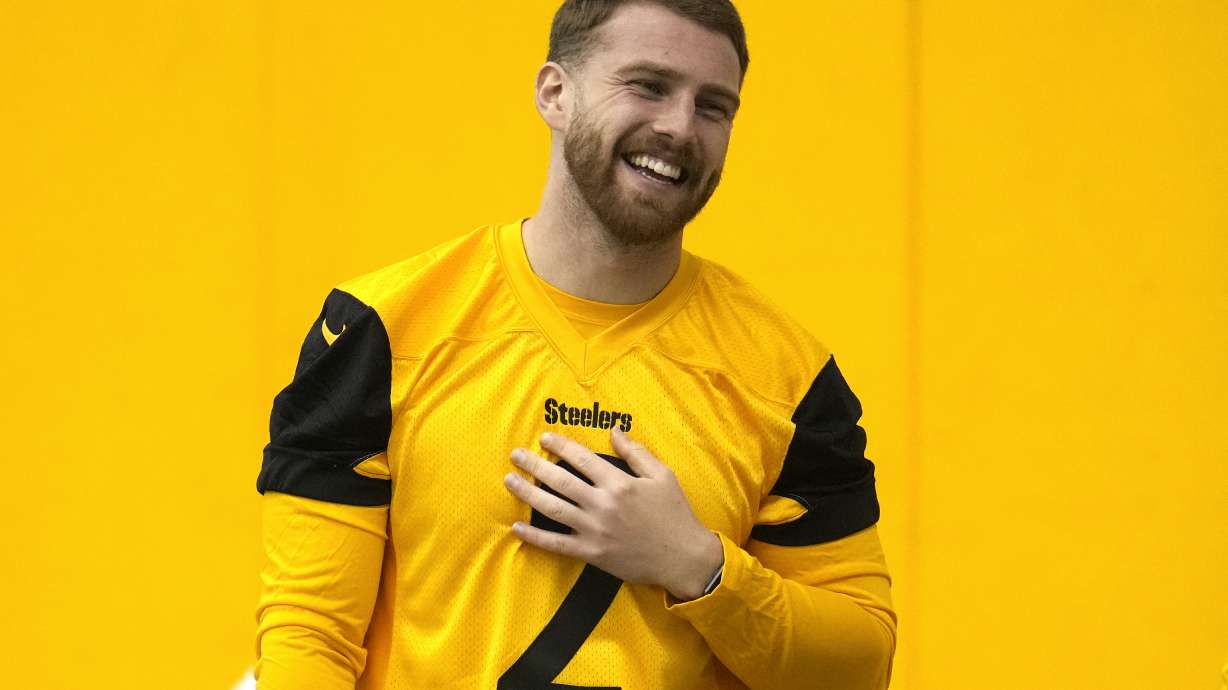 Tryout kicker Mark Jackson attends the Pittsburgh Steeler's NFL rookie minicamp football practice in Pittsburgh, Friday, May 10, 2024.