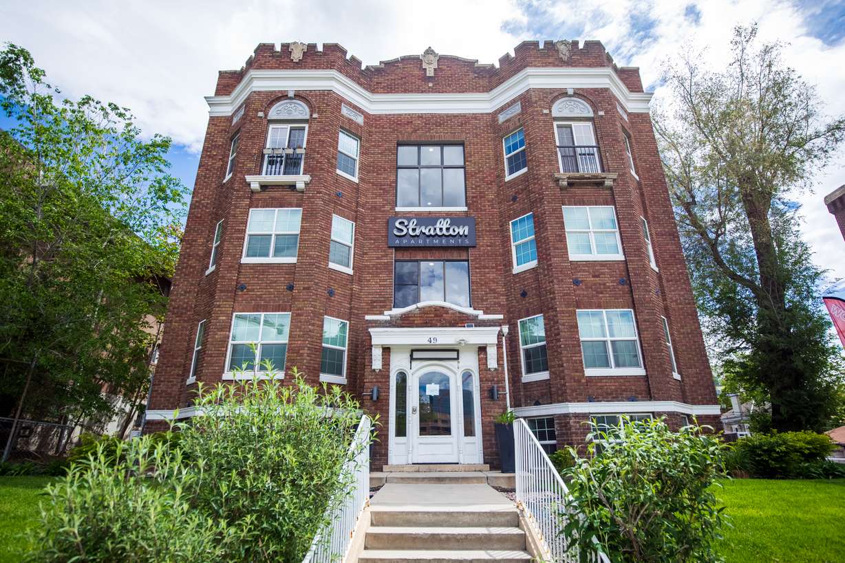 The exterior of the Stratton Apartments taken on Thursday. The apartment complex opened in 1927.