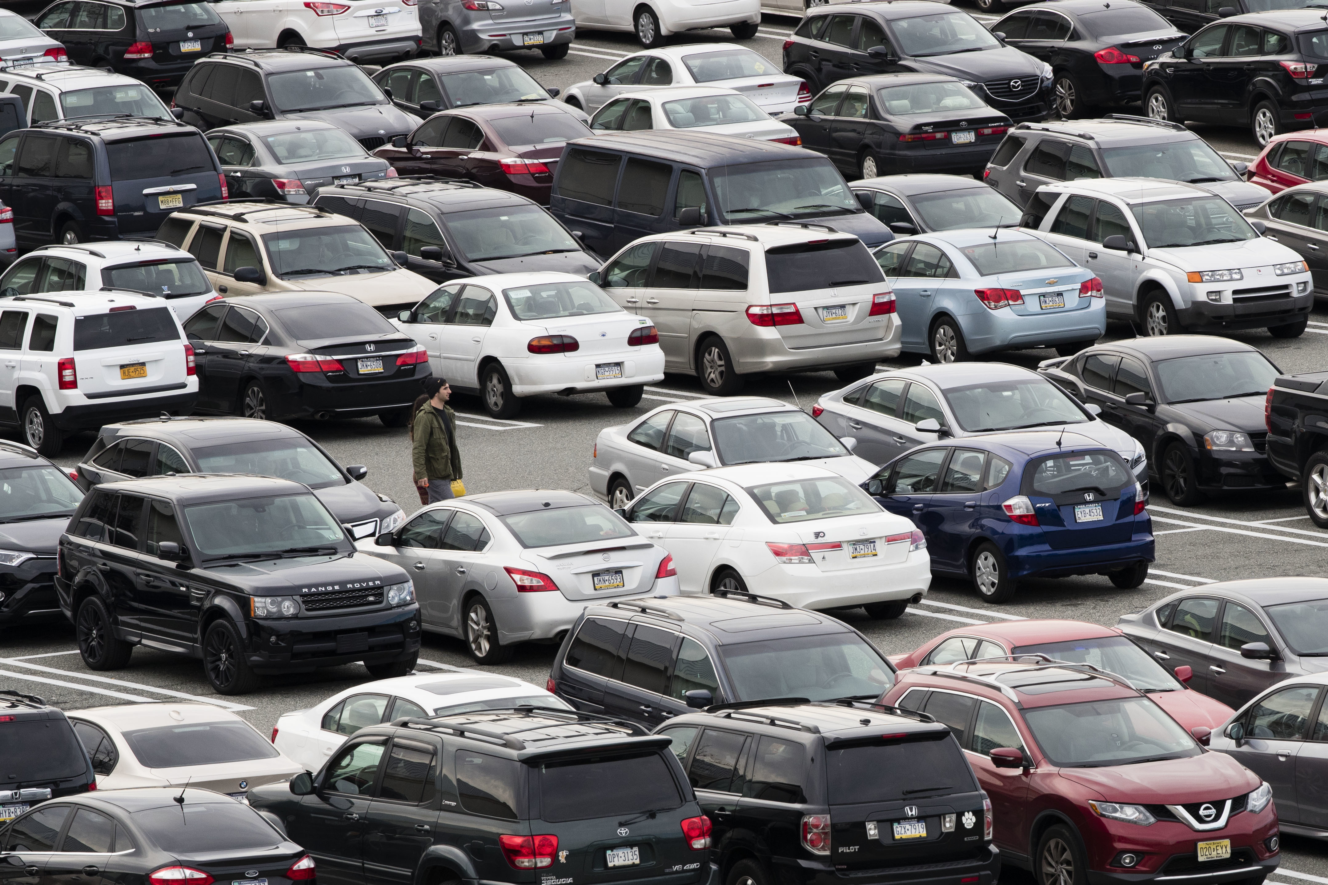 Many newer cars use wireless key fobs and push-button starters. The technology makes it more convenient for you to get into your vehicle, but it also makes things easier for thieves. 