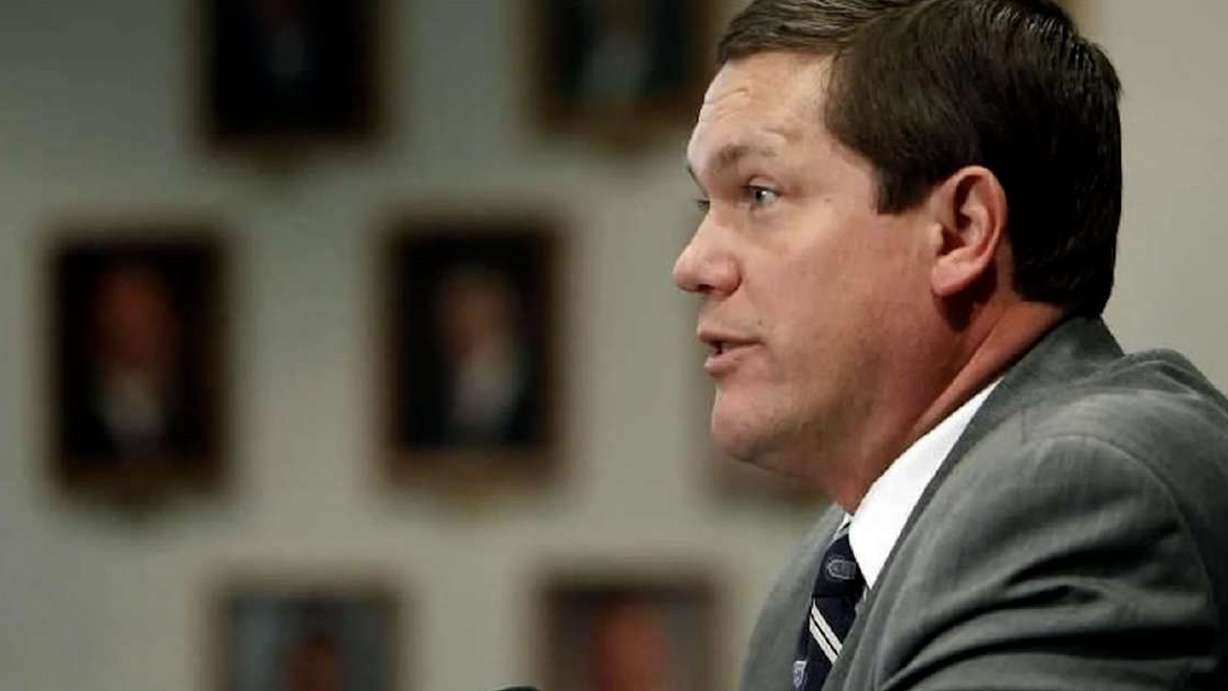 Weber County Attorney Dee Smith speaks at a press conference, Jan. 9, 2012, concerning the shooting involving six police officers in Ogden Jan. 4. He passed away in 2021.