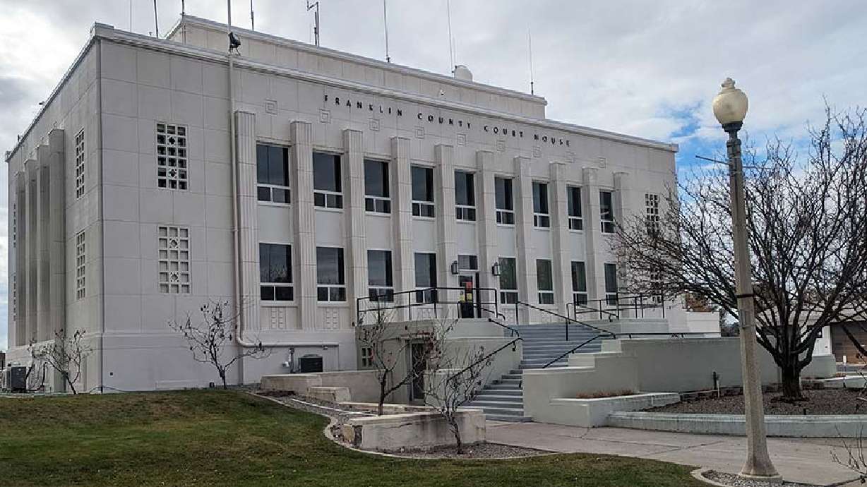 A Utah man pleaded guilty to felonies of vehicular manslaughter and aggravated DUI after reaching a plea agreement with the Franklin County prosecutor’s office, court documents show.