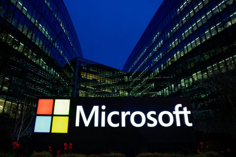 Microsoft said on Monday it would launch a new category of personal computer capable of handling more artificial-intelligence tasks without calling on cloud data centers.