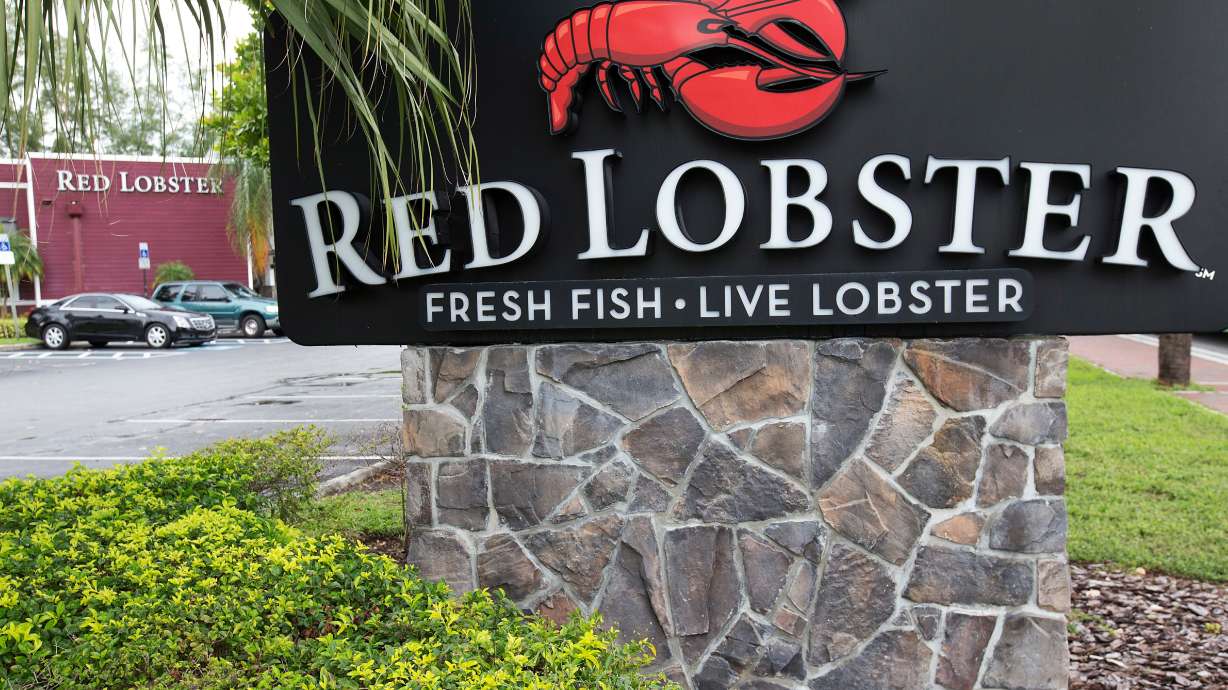 This Sept. 13, 2016, photo, shows a Red Lobster restaurant in North Miami, Fla. Red Lobster filed for Chapter 11 bankruptcy protections.