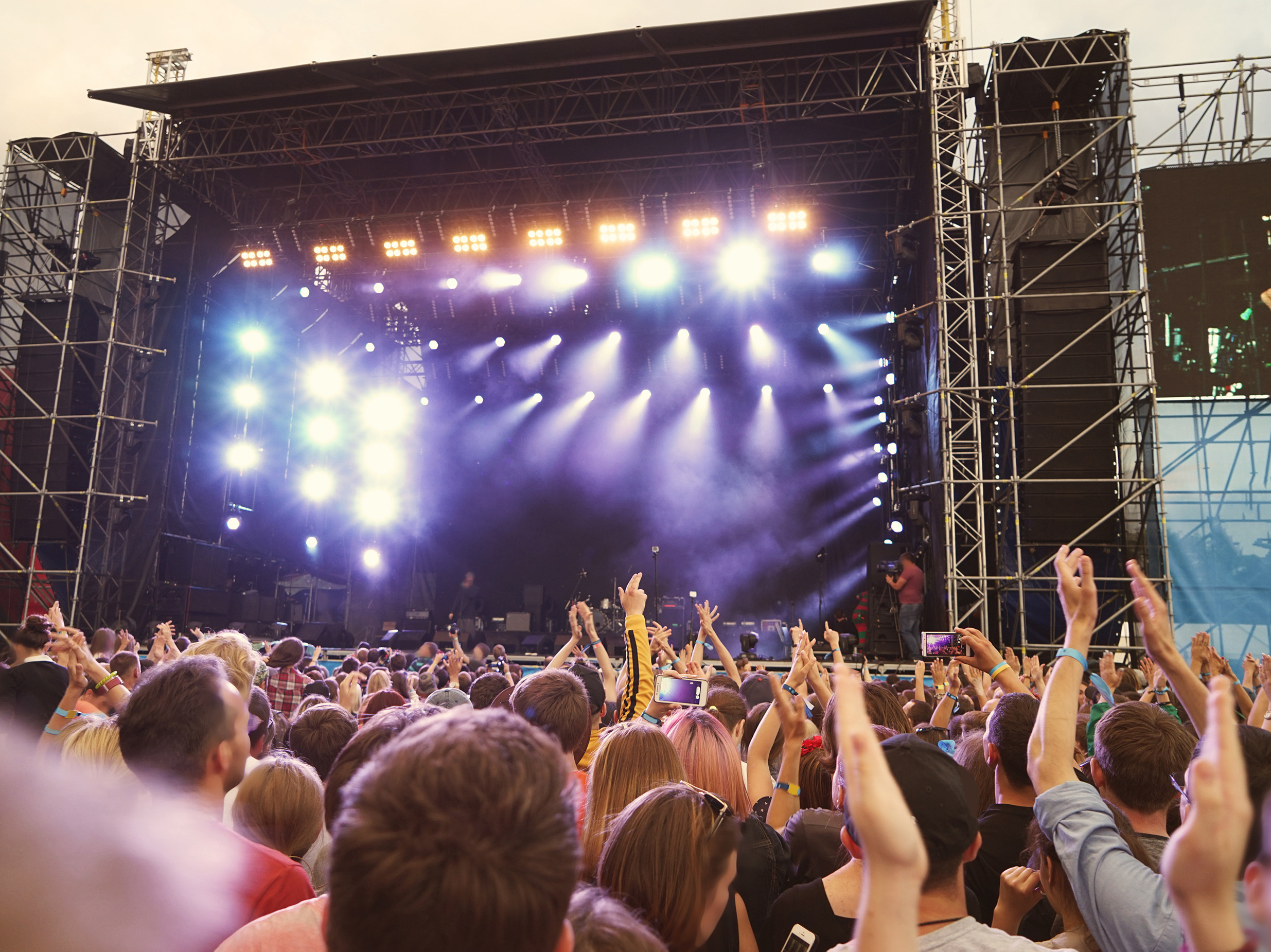 Find out who’s coming through town this summer, then scoop up some tickets on KSL Classifieds.