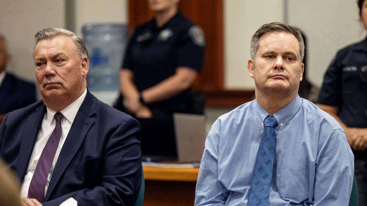 Chad Daybell with defense lawyer John Prior at the Ada County Courthouse in Boise, Idaho, on Saturday. A jury decided Saturday that his crimes warrant the death penalty.