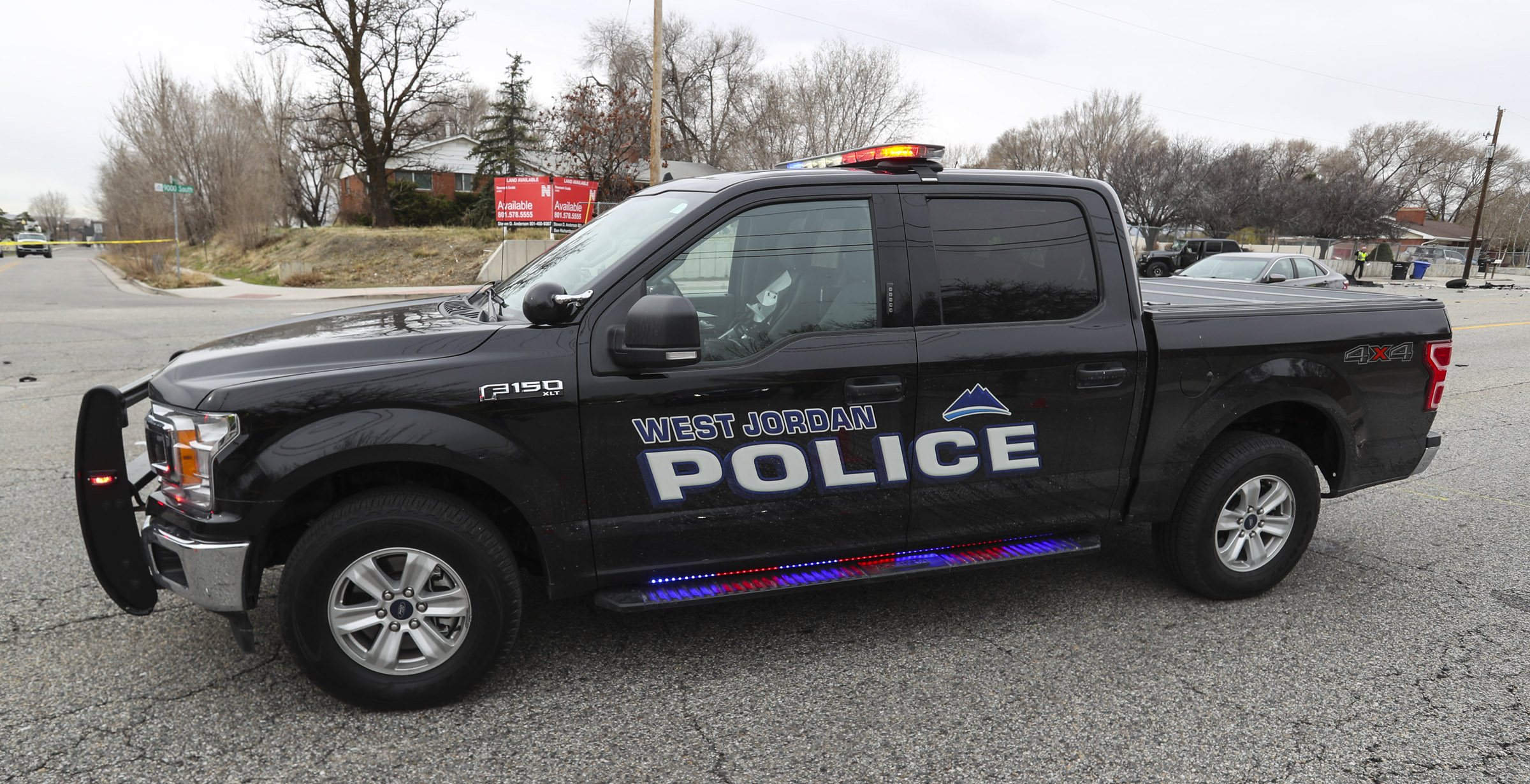 Dog owner shoots dogs after they entered his home, killed his dog in West Jordan, police say