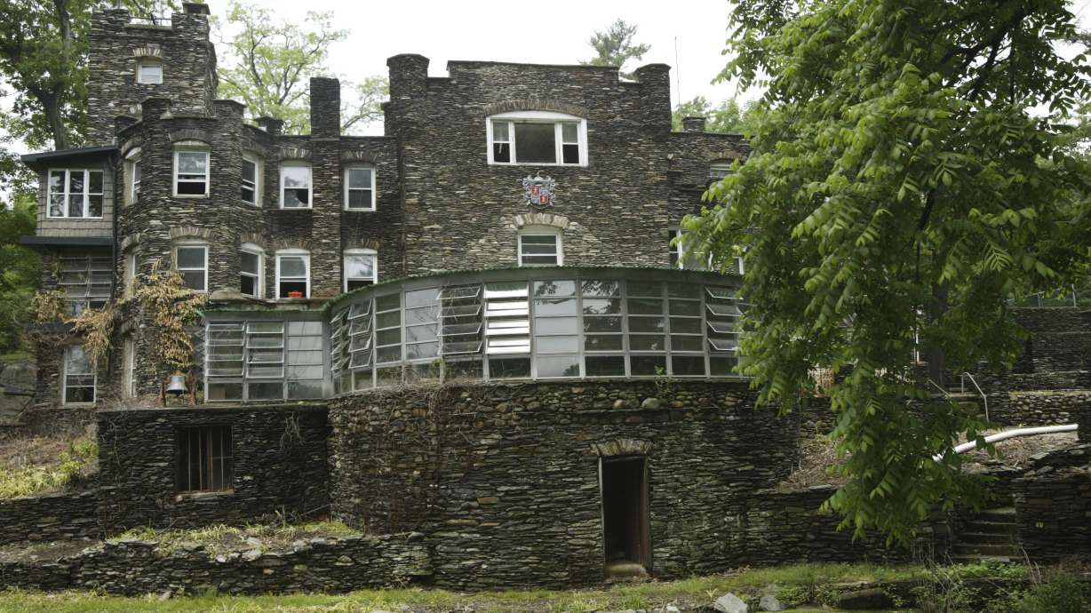 FILE - This May 5, 2004 photo shows the Tiedemann Castle in Greenwood Lake, N.Y., owned by former New York Yankees star Derek Jeter. Jeter has found a potential buyer for his New York castle after the sprawling lakefront property had its price tag slashed by more than half. The property, known as Tiedemann Castle, went into contract with a buyer in late May 2024, after the asking price was lowered to $6.3 million. It was first listed around about six years ago for more than $14 million and had at one point failed to sell at auction.