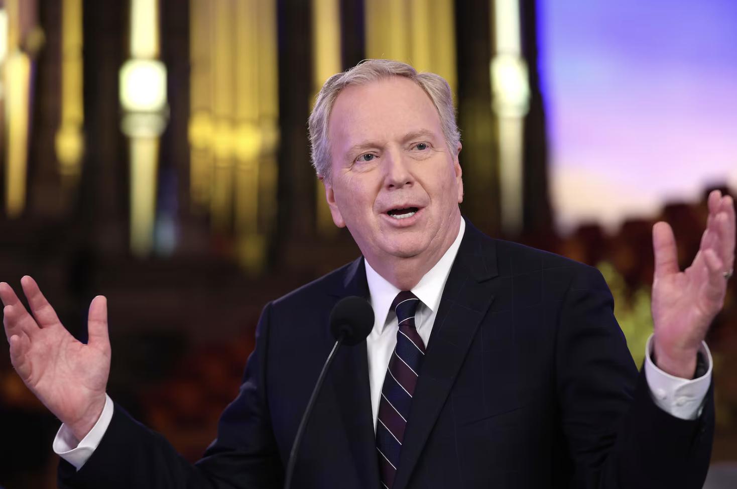 Longtime announcer Lloyd Newell speaks as Derrick Porter is announced as the new voice of the Tabernacle Choir at Temple Square in Salt Lake City on Friday. Porter’s first "Music & the Spoken Word" broadcast will be on June 23.