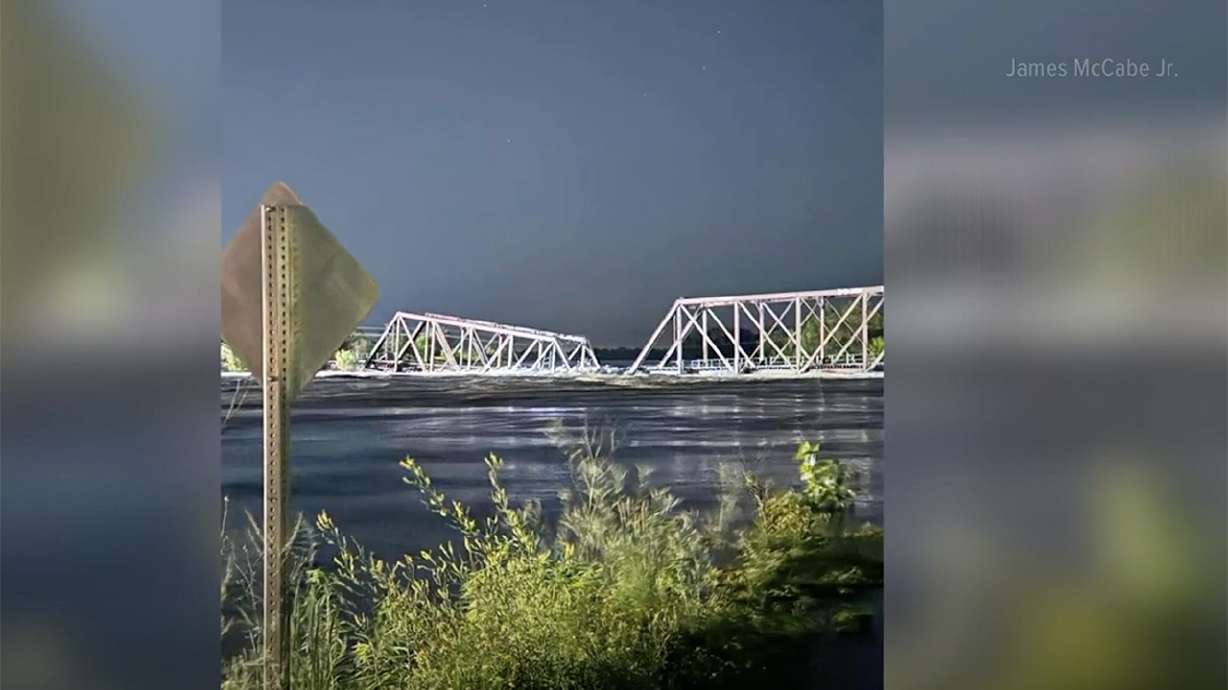 The bridge connecting North Sioux City, S.D., with Sioux City, Iowa, collapsed into the Big Sioux River late Sunday.