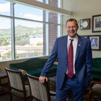Who's the new dean of the University of Utah business school?