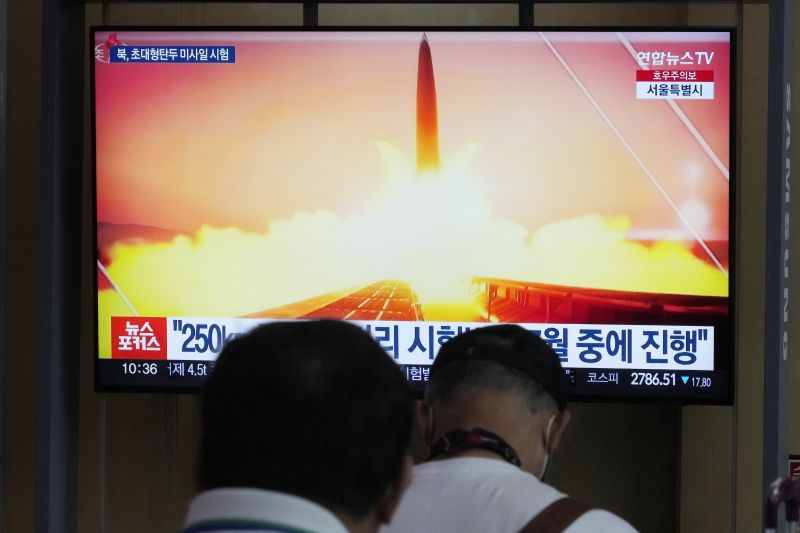 A TV screen shows a file image of North Korea's missile launch during a news program at Seoul Railway Station in Seoul, South Korea, Tuesday. North Korea said Tuesday it had test-fired a new tactical ballistic missile capable of carrying a huge warhead.