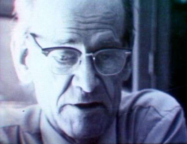 Elma Farnsworth, Widow of Television Pioneer, Dies at 97