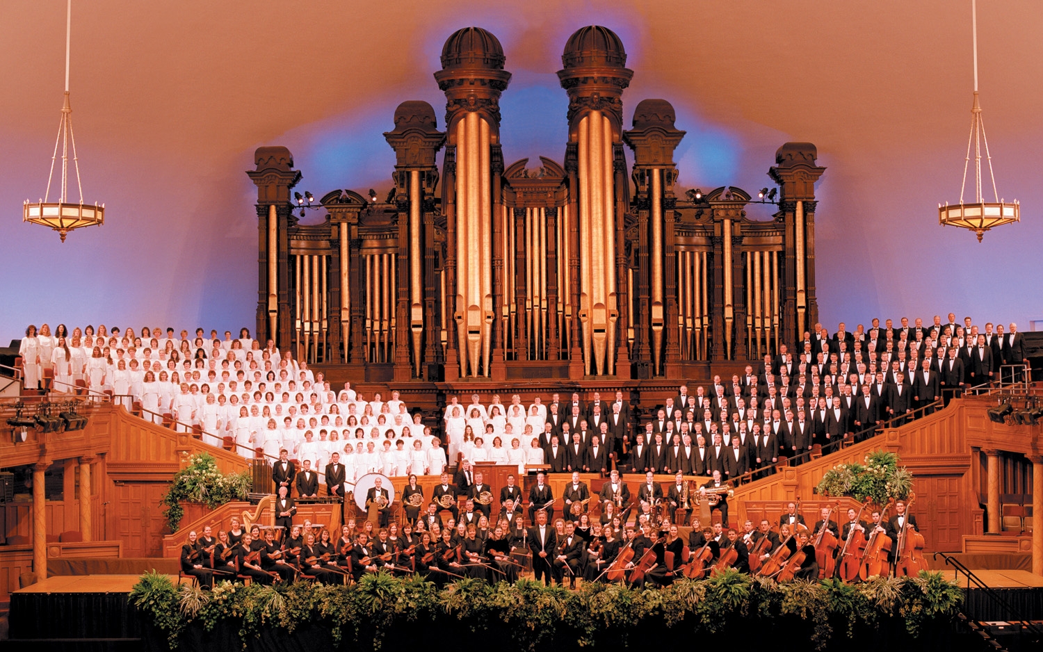 Sunday Marks 4,000th Choir Broadcast