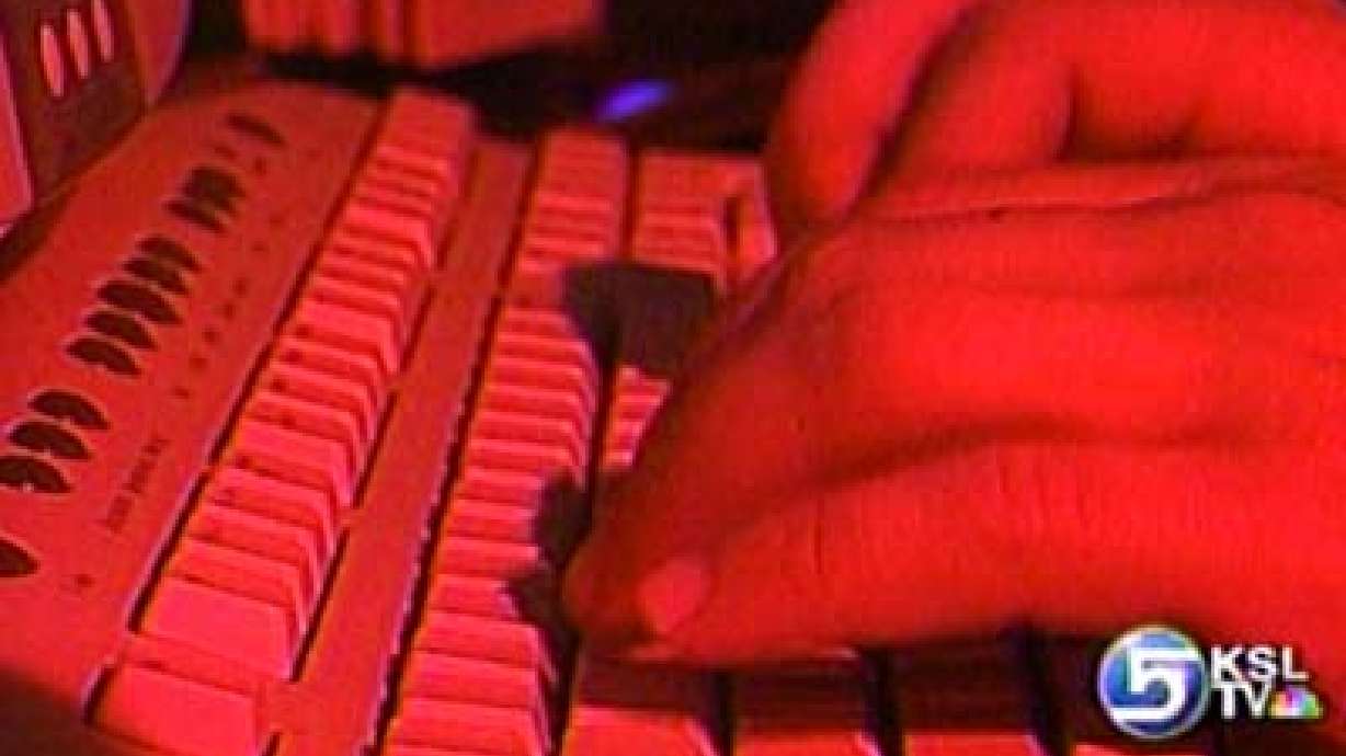 Email Scam Uses FBI Director's Name