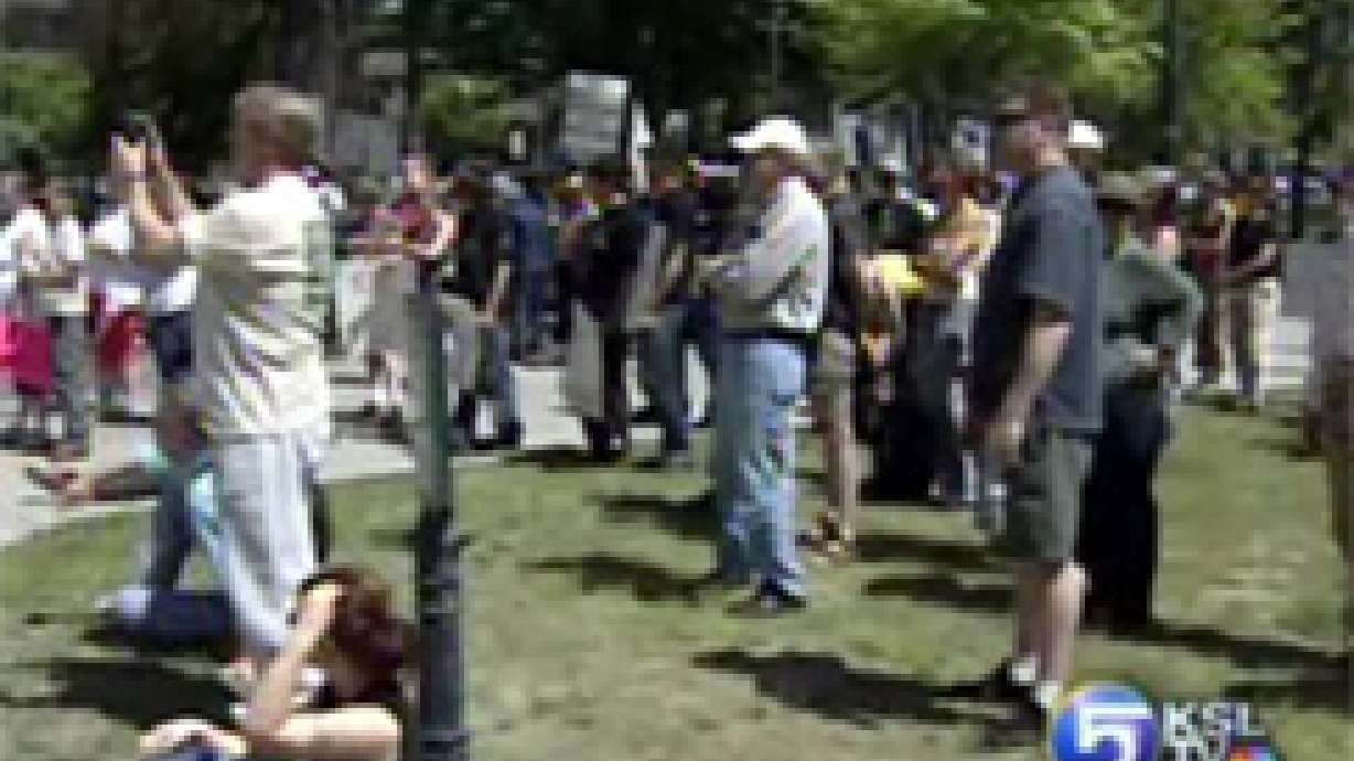 Utah Crowd Calls for End to War in Iraq