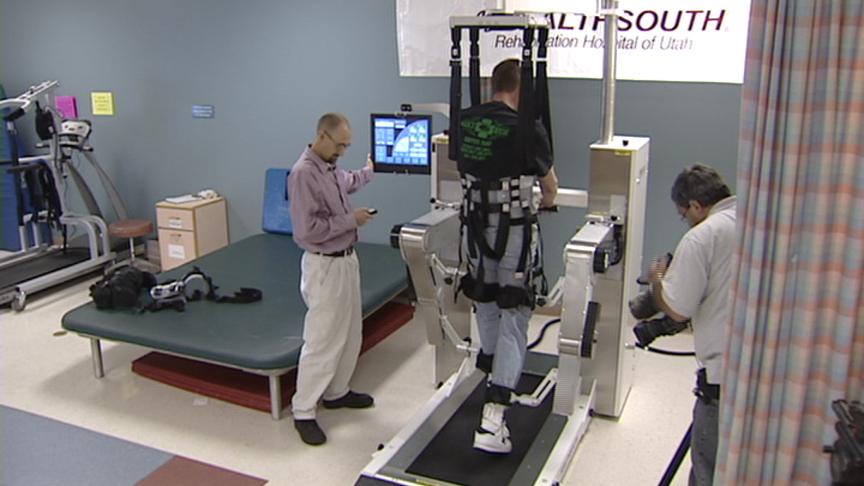 Machine Helps Patients Learn to Walk Again