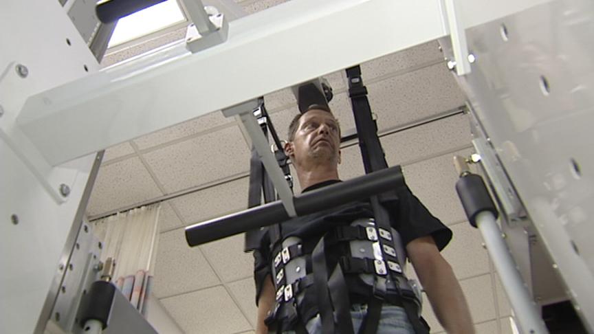 Machine Helps Patients Learn to Walk Again