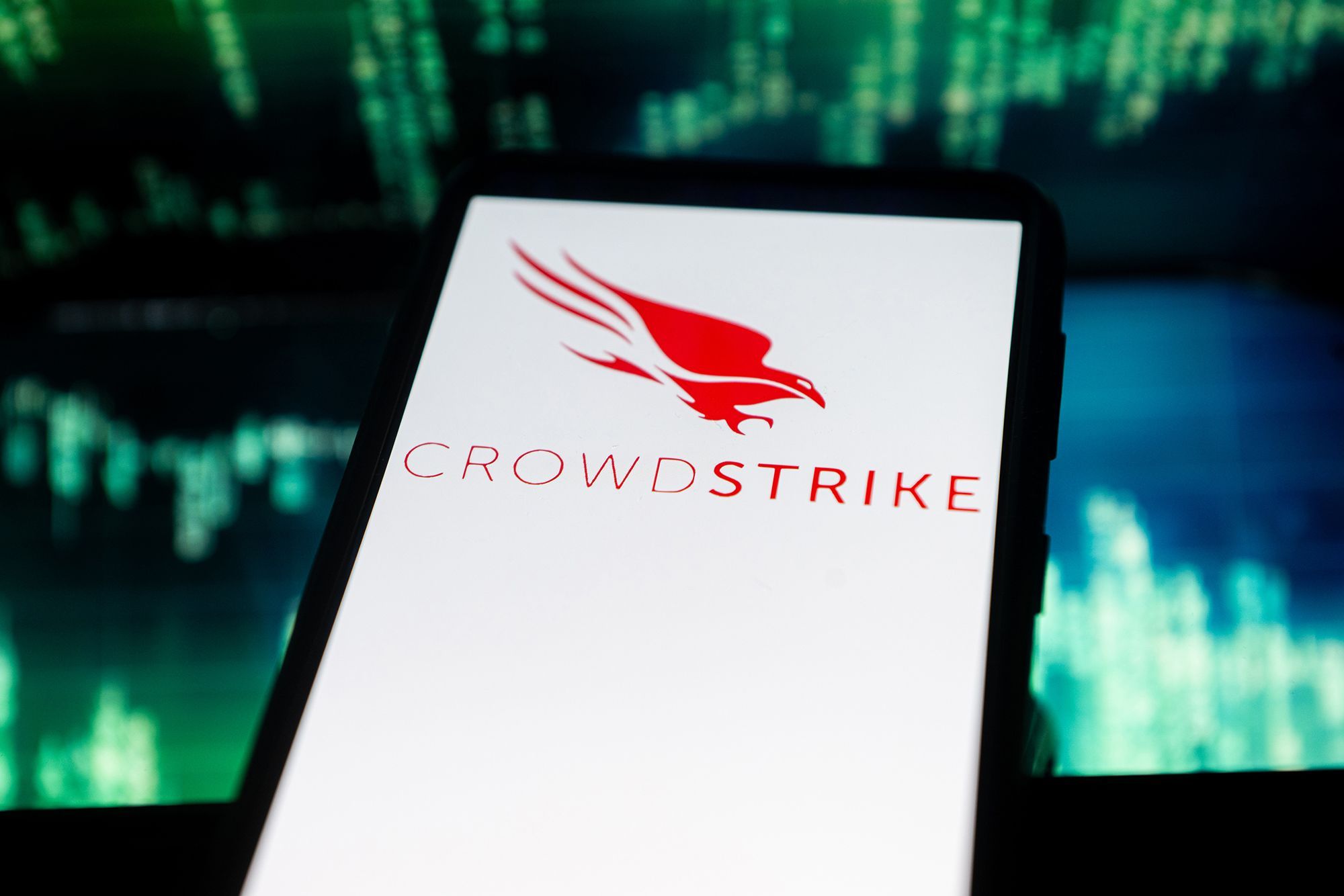 The global computer outage affecting airports, banks and other businesses appears to stem at least partly from a software update issued by major cybersecurity firm CrowdStrike, experts told CNN.