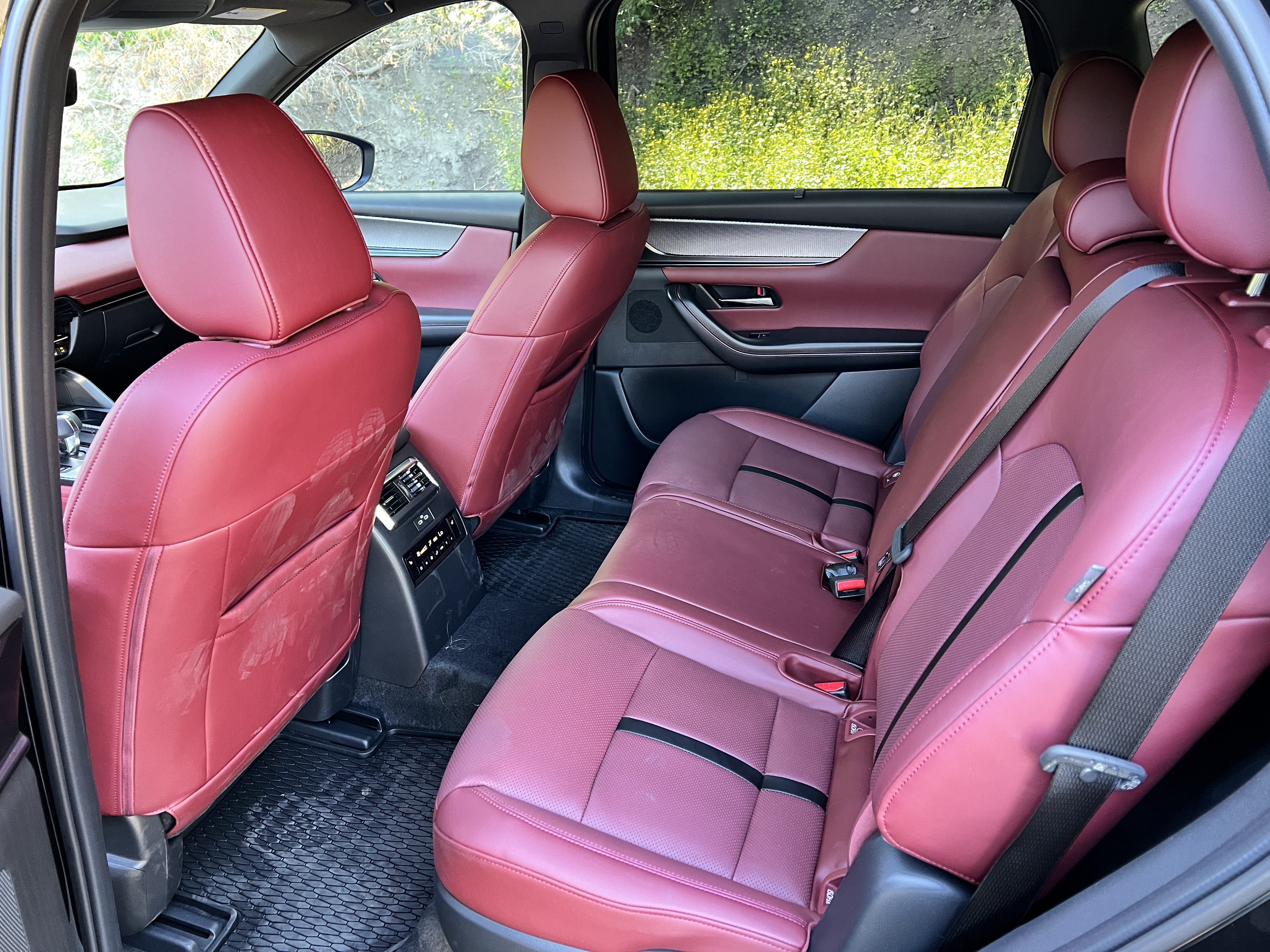 Test Drive: The Mazda CX-70 is an excellent, alternate sport-luxury SUV