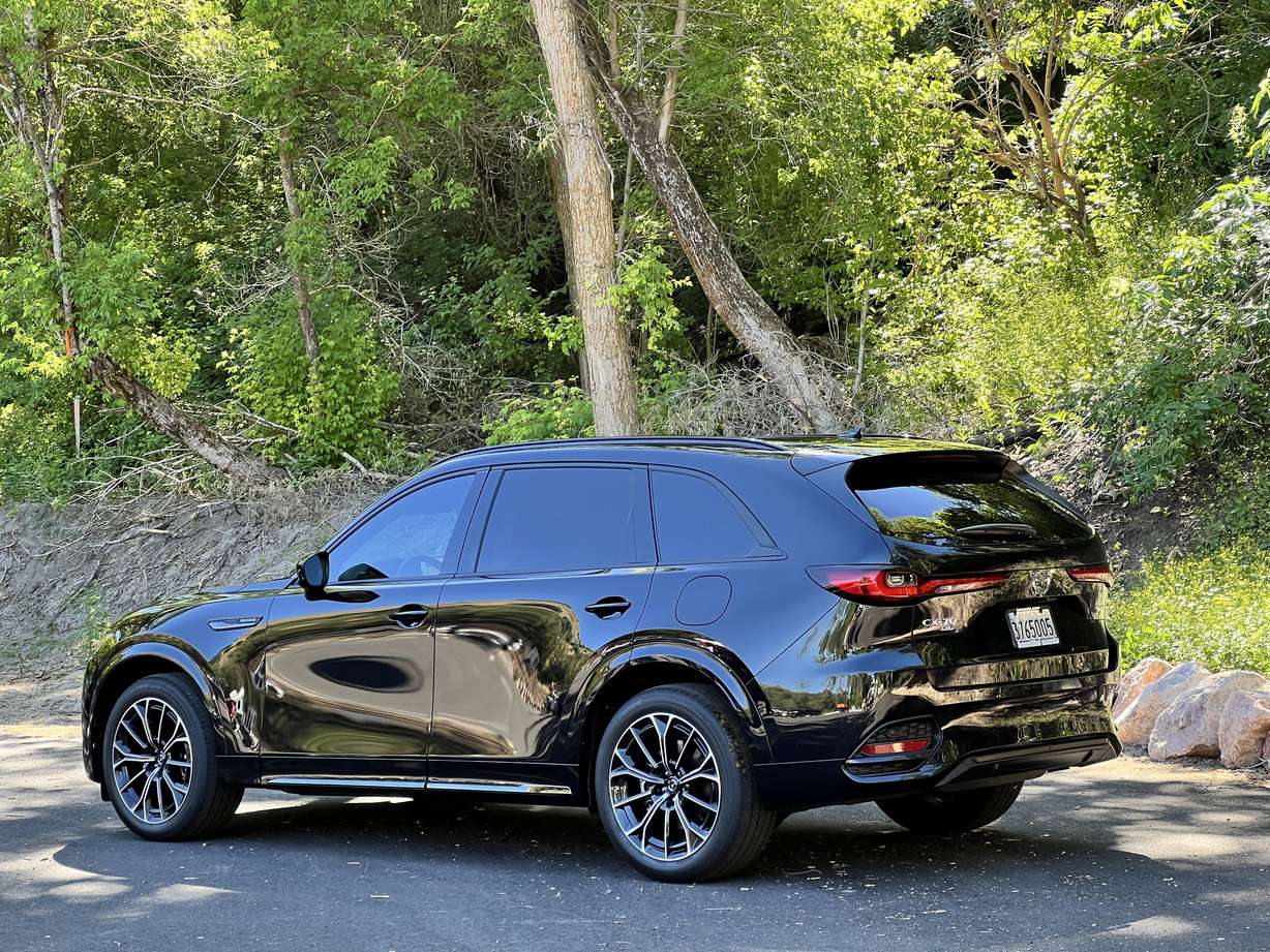 Test Drive: The Mazda CX-70 is an excellent, alternate sport-luxury SUV
