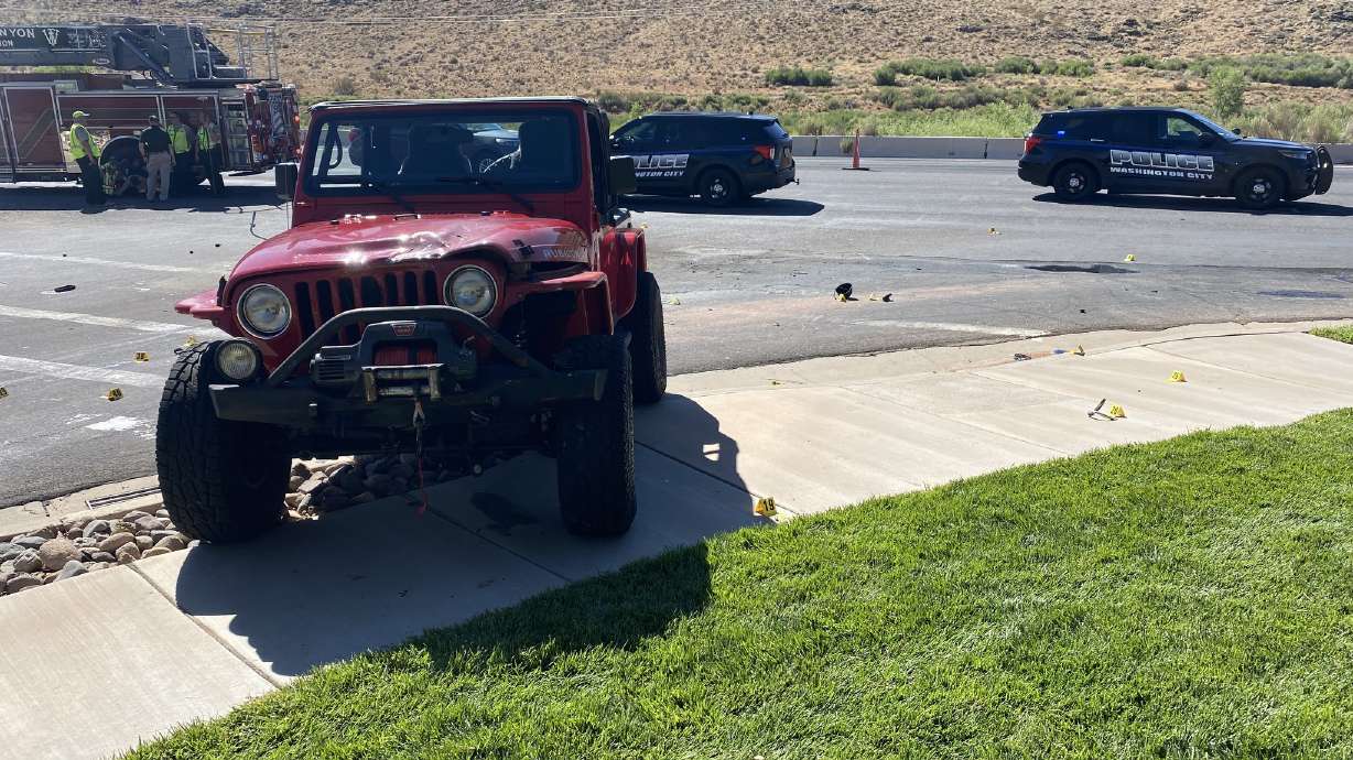 Washington police responded early Sunday to reports of a collision between a motorcyclist and a Jeep and began lifesaving efforts on the motorcyclist, who later died at the scene.