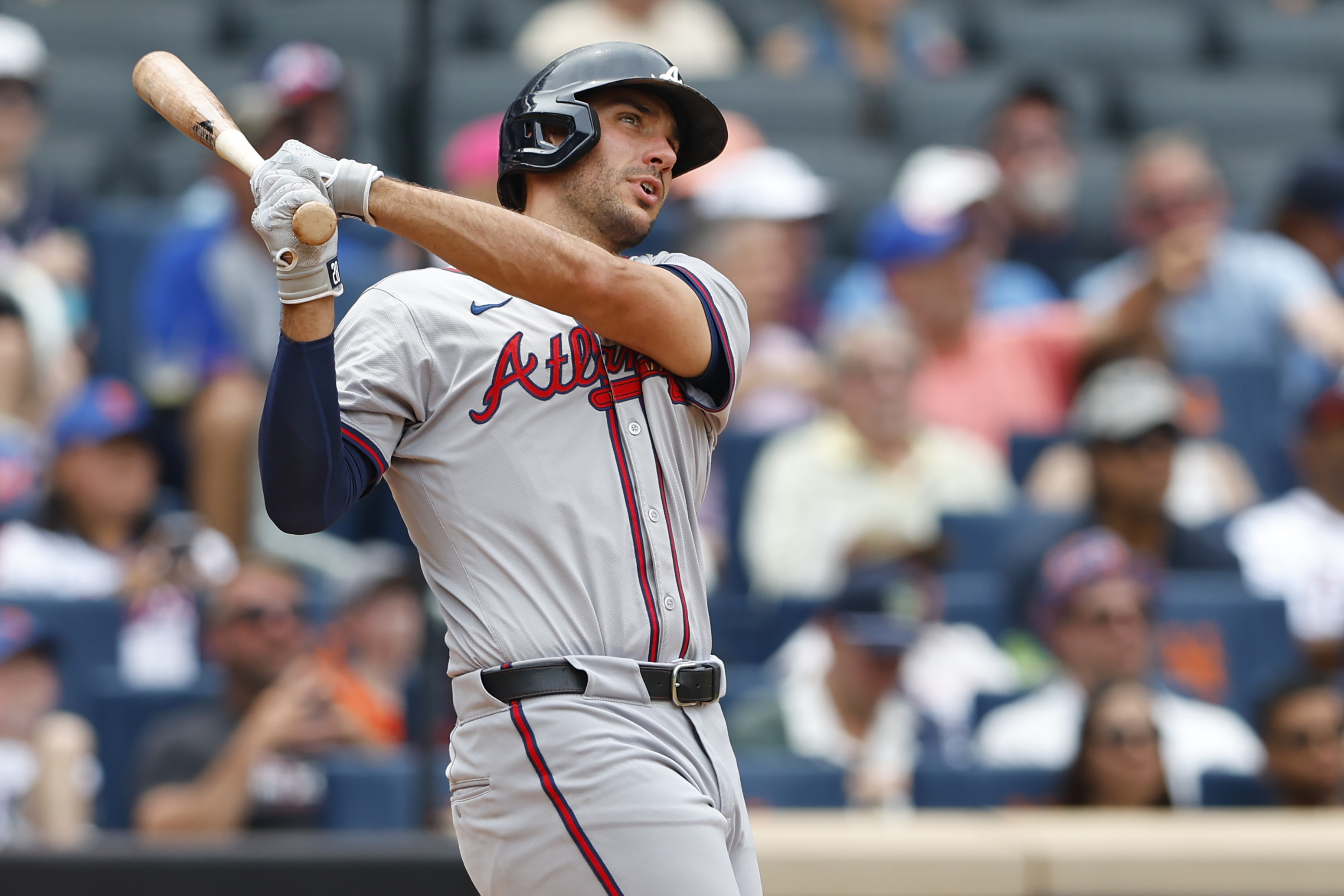 Atlanta Braves' Matt Olson hits a three-run home run against the New York Mets during the fourth inning of a baseball game, Sunday, July 28, 2024, in New York. 