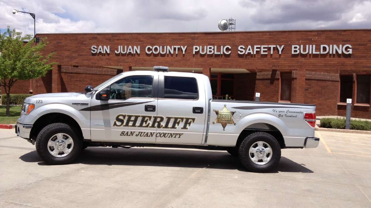 A retired San Juan County sheriff's deputy charged in a sex abuse case has died by suicide just days after his release from jail.