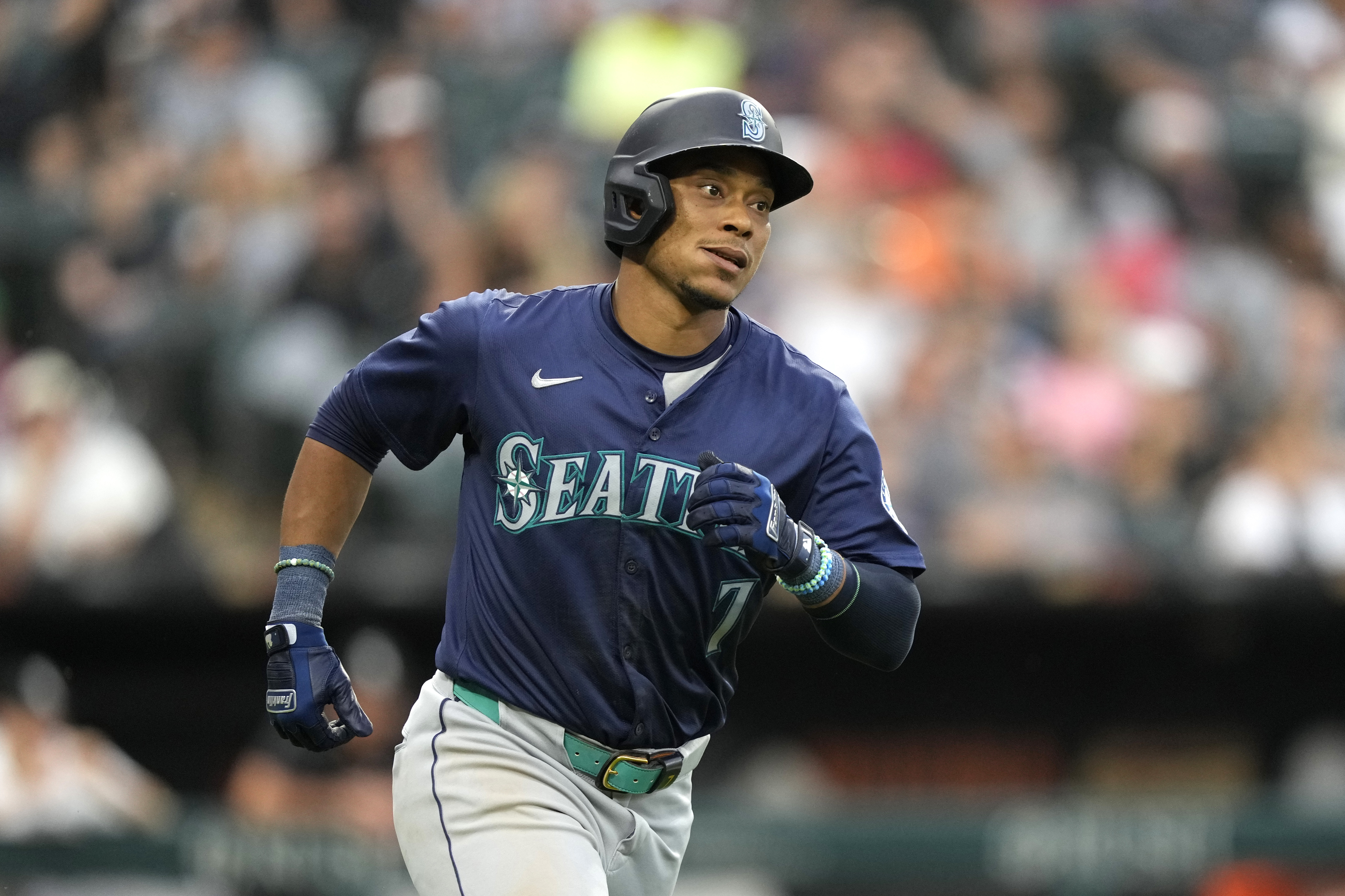 Seattle Mariners' Jorge Polanco watches his home run off Chicago White Sox relief pitcher Justin Anderson, Polanco's second homer of the game, in the fifth inning of a baseball game Saturday, July 27, 2024, in Chicago. 