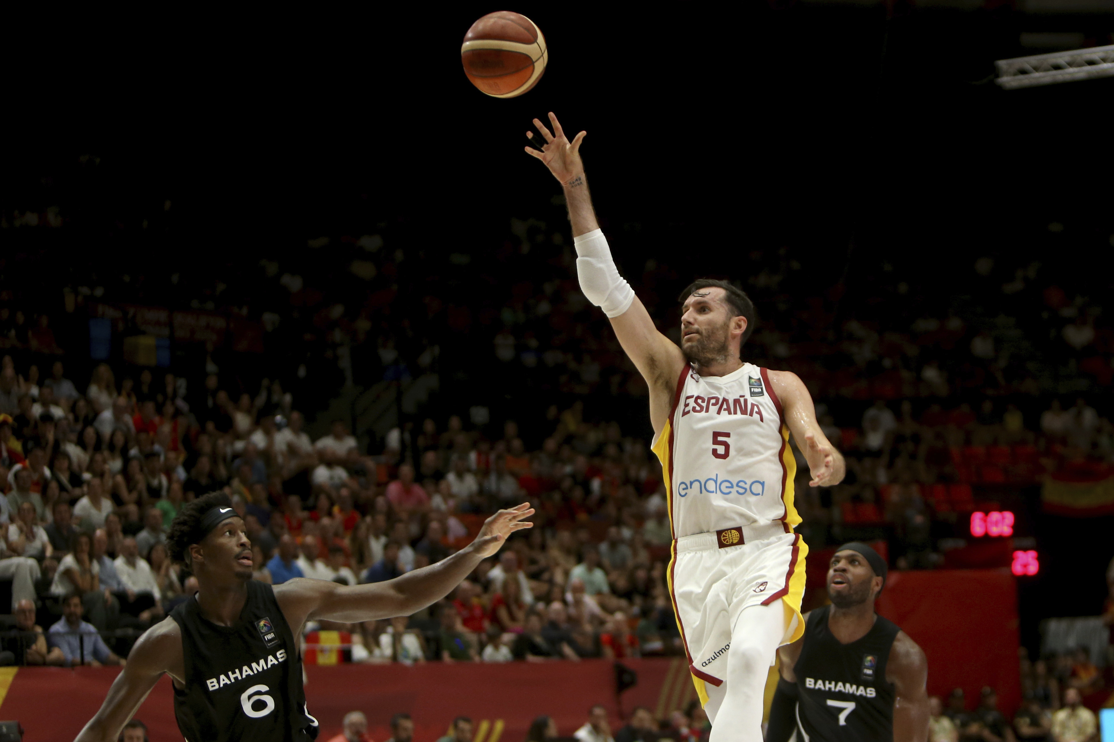 Spain's Rudy Fernandez lays up a shot during a FIBA Olympic qualifying tournament game between Spain and Bahamas in Valencia, Spain, Sunday July 7, 2024.