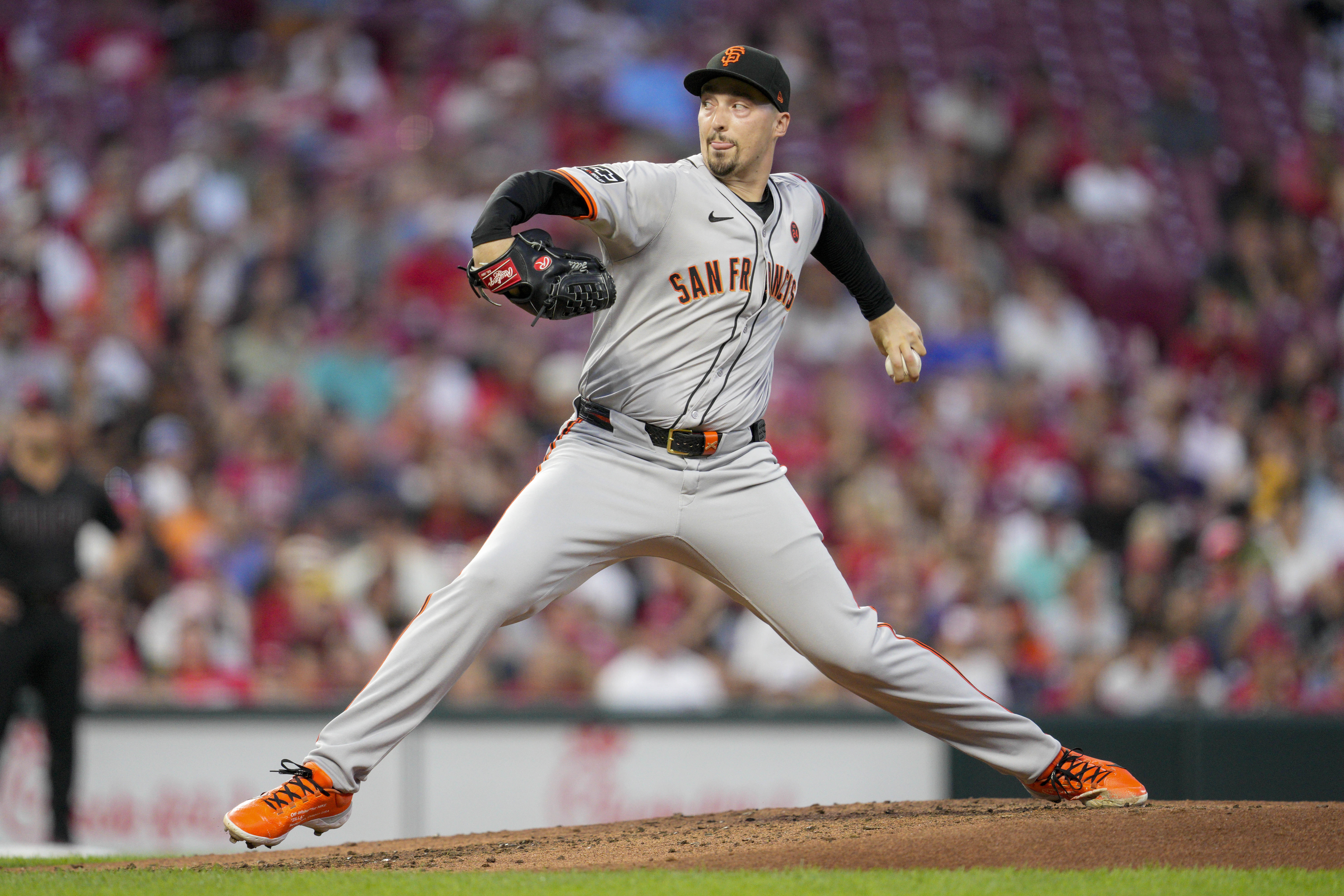 San Francisco Giants pitcher Blake Snell throws during the second inning of a baseball game against the Cincinnati Reds, Friday, Aug. 2, 2024, in Cincinnati. 