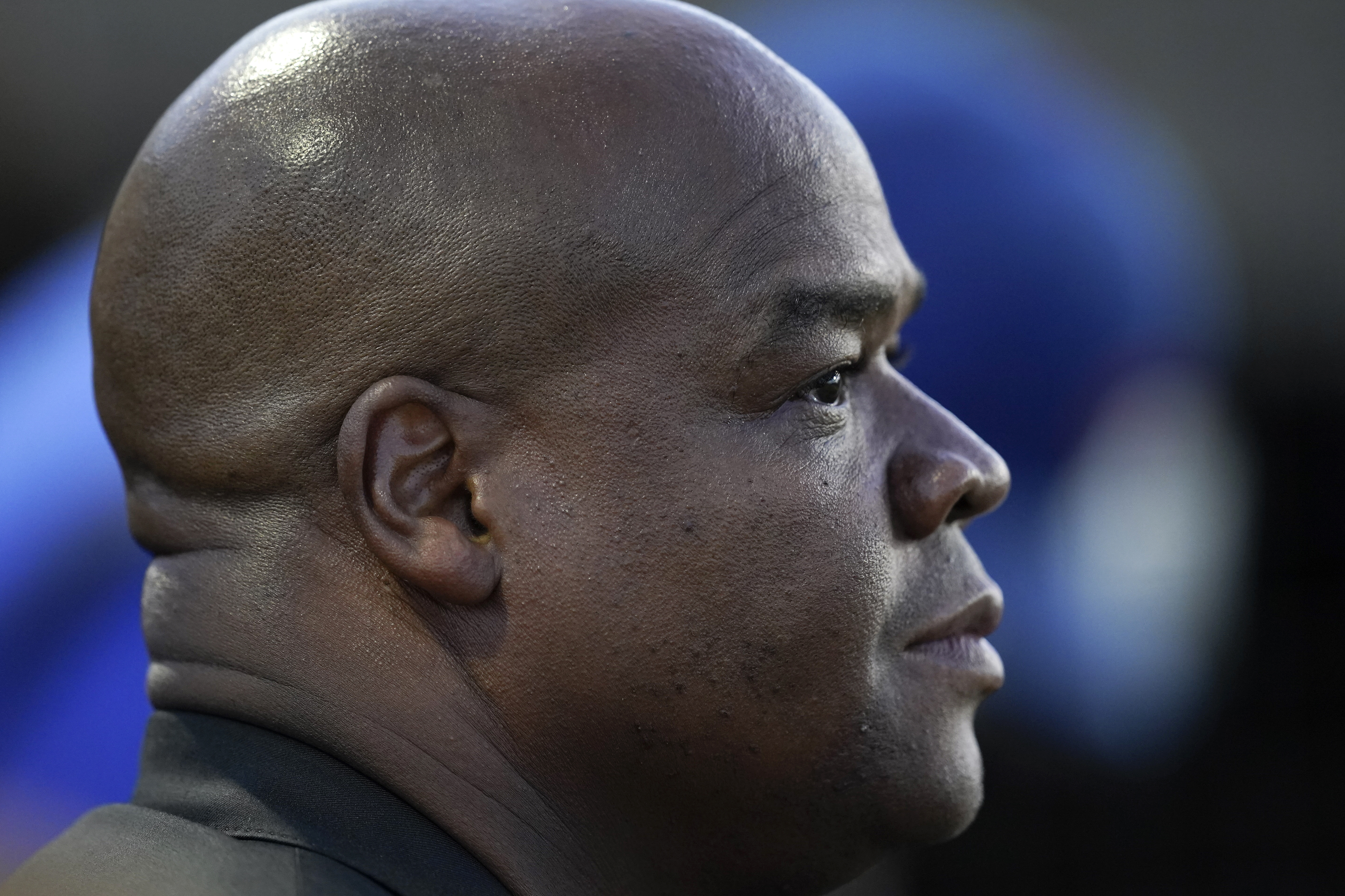 FILE - Former Chicago White Sox player Frank Thomas watches during a baseball game between the Chicago Cubs and Cincinnati Reds at the Field of Dreams movie site Aug. 11, 2022, in Dyersville, Iowa.