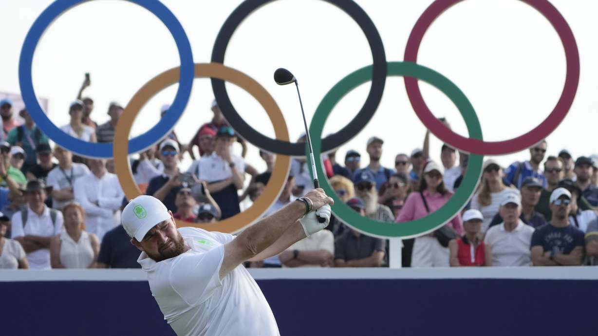 Shane Lowry, of Ireland, hits his tee shot on the 1st hole during the second round of the men's golf event at the 2024 Summer Olympics, Friday, Aug. 2, 2024, at Le Golf National in Saint-Quentin-en-Yvelines, France.