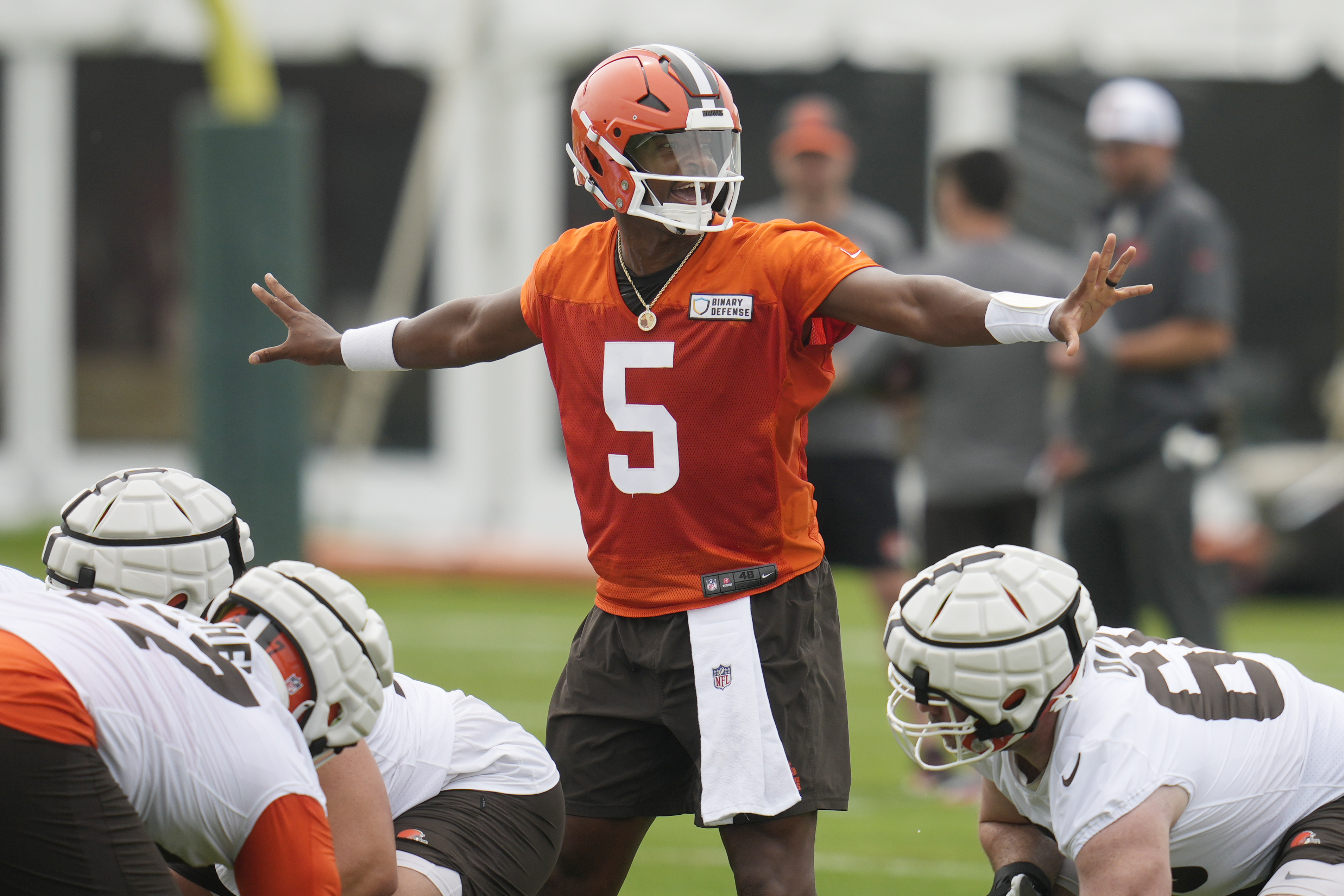 Cleveland Browns quarterback Jameis Winston (5) during an NFL football training camp practice in White Sulphur Springs, West Virginia, Thursday, July 25, 2024. 