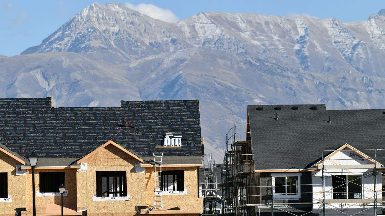 Town homes continue to be built in the Saratoga Springs area on Nov. 14, 2023. A new report from the Kem C. Gardner Policy Institute gives information about the demographics of Californians moving to Utah.