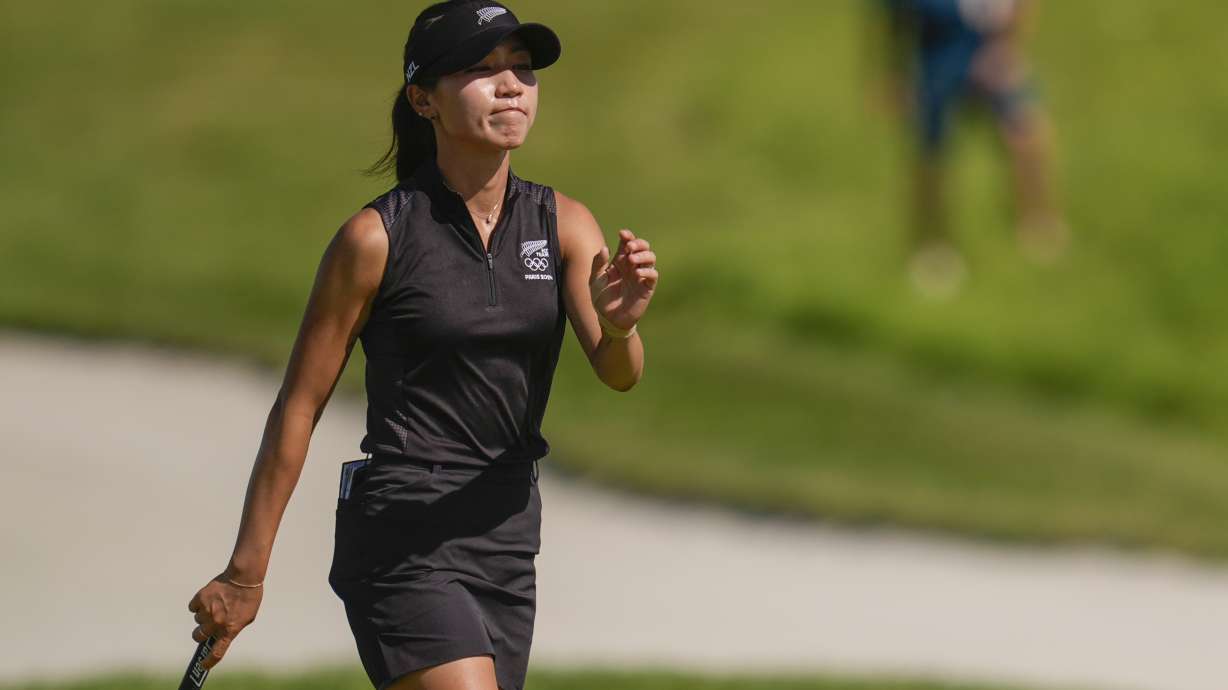 Lydia Ko, of New Zealand, walks off the 14th green during the final round of the women's golf event at the 2024 Summer Olympics, Saturday, Aug. 10, 2024, at Le Golf National, in Saint-Quentin-en-Yvelines, France.