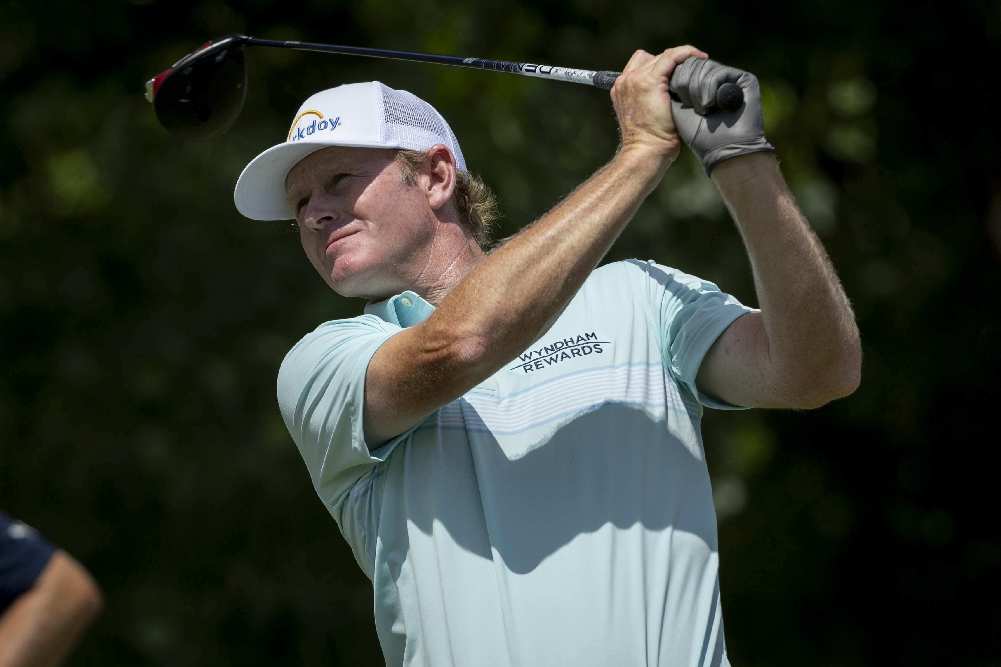 FILE - Brandt Snedeker, shown here playing in the 3M Open on July 30, 2023, in Blaine, Minn, is this year's recipient of the prestigious Payne Stewart Award. 