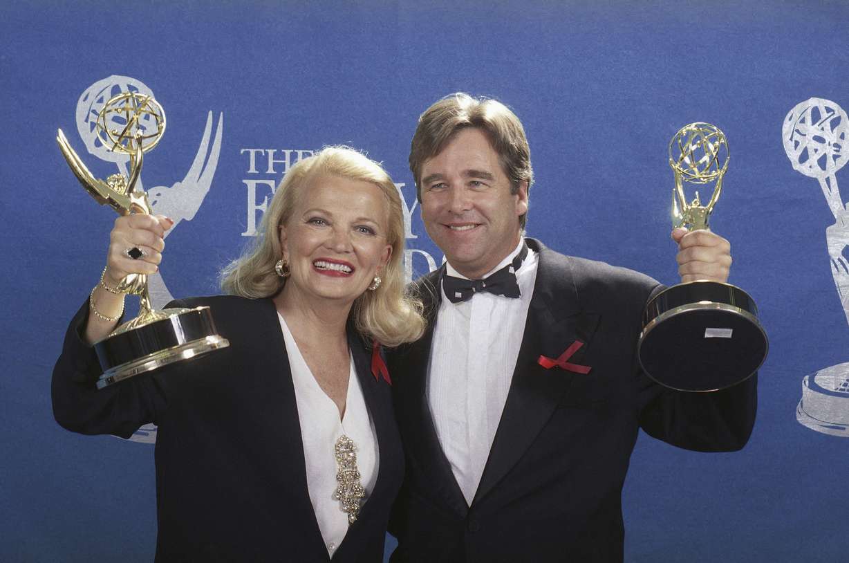 Actress Gena Rowlands and actor Beau Bridges hold up their Emmys for Best Actress and Best Actor for Miniseries or Special during the 44th Annual Emmy Awards in Pasadena, Calif., Aug. 30, 1992. Rowlands died Wednesday.