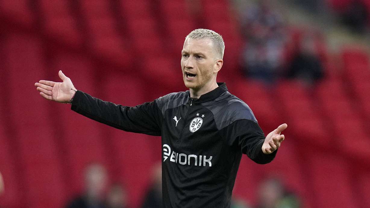 FILE - Dortmund's Marco Reus gestures during a training session ahead of the Champions League final soccer match between Borussia Dortmund and Real Madrid at Wembley Stadium in London, Friday, May 31, 2024.
