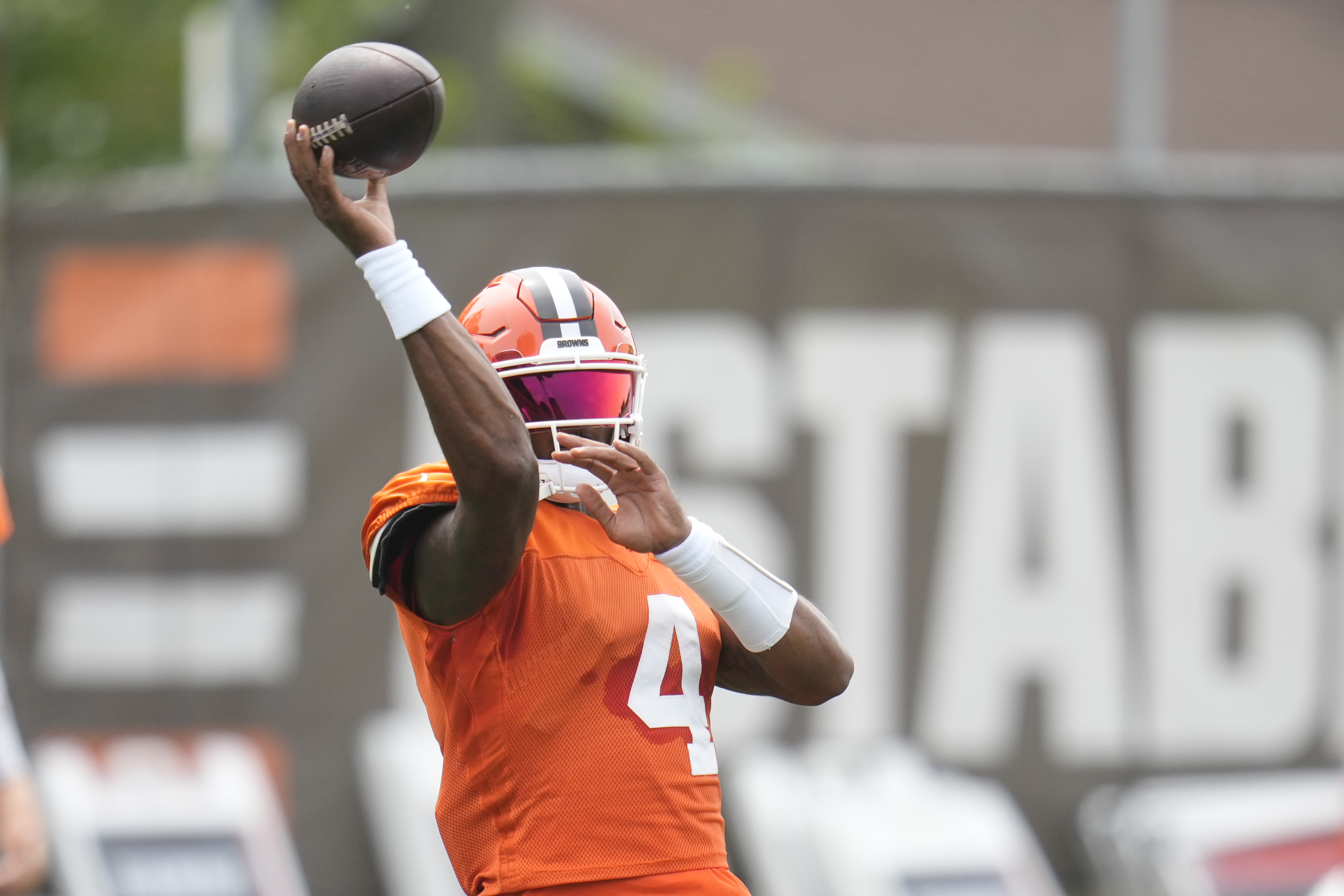 Cleveland Browns quarterback Deshaun Watson (4) throws during a joint NFL football practice with the Minnesota Vikings, Thursday, Aug. 15, 2024, in Berea, Ohio. 