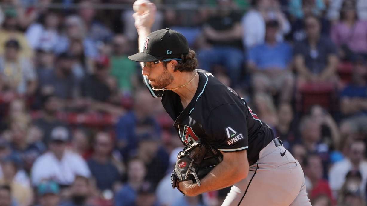 Arizona Diamondbacks starting pitcher Zac Gallen throws during the first inning of a baseball game against the Boston Red Sox, Saturday, Aug. 24, 2024, in Boston.