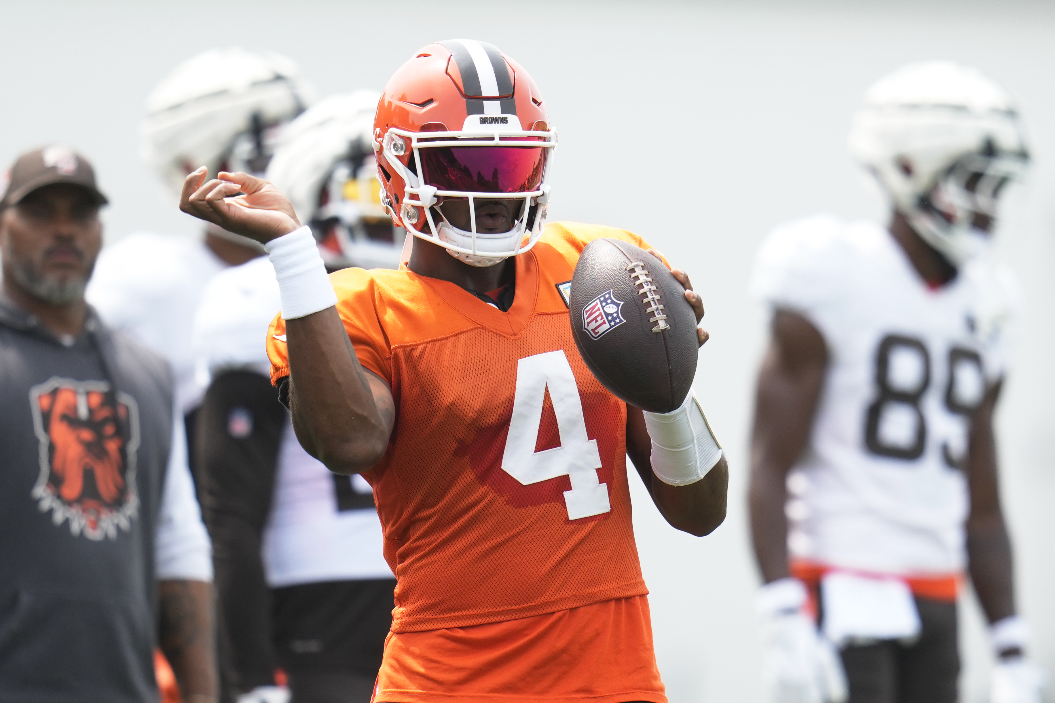 Cleveland Browns quarterback Deshaun Watson (4) simulates a pass during a joint NFL football practice with the Minnesota Vikings, Thursday, Aug. 15, 2024, in Berea, Ohio. 