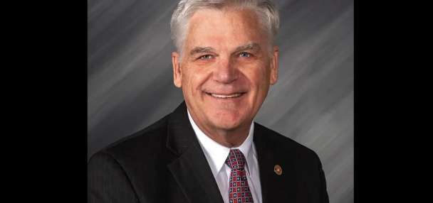 'Devoted public servant:' Former Utah County Commissioner Tom Sakievich dies at 72