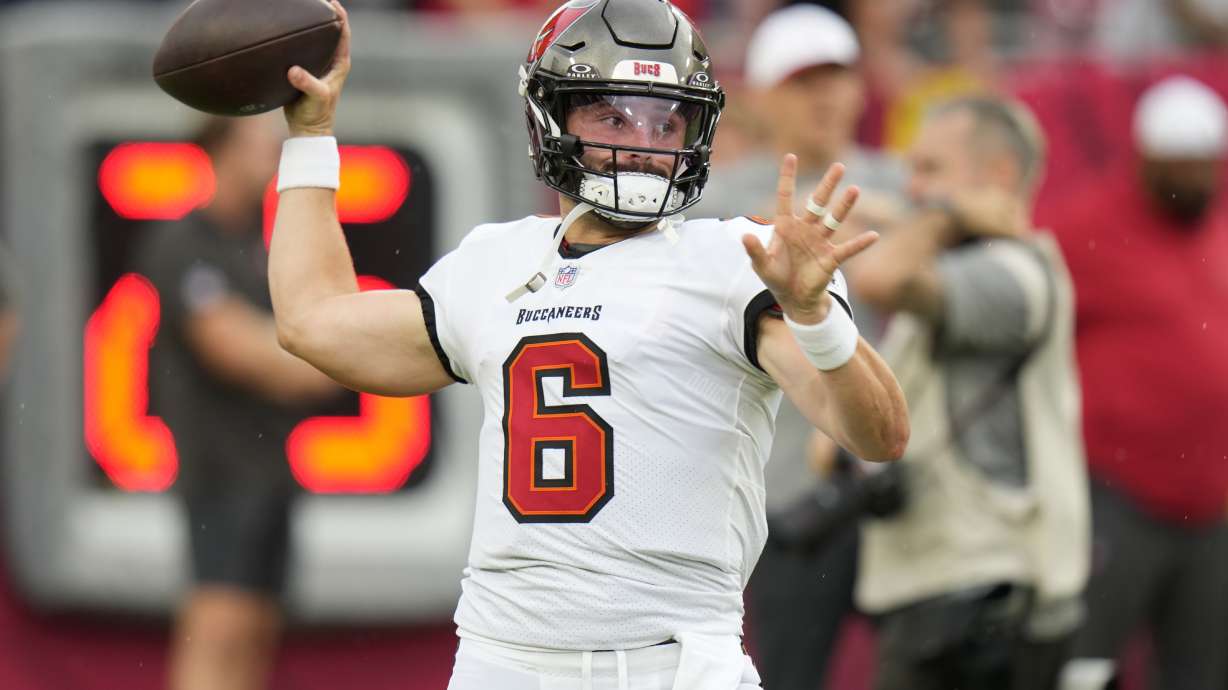 Tampa Bay Buccaneers quarterback Baker Mayfield (6) warms up before a pre season NFL football game against the Miami Dolphins, Friday, Aug. 23, 2024, in Tampa, Fla.