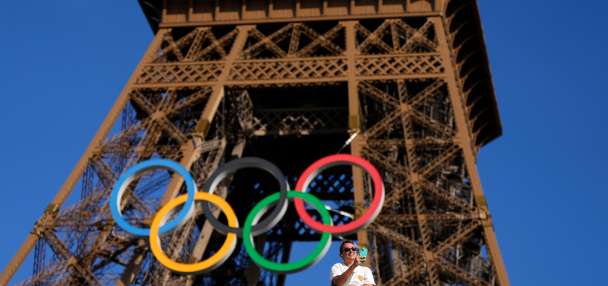 Paris mayor wants to keep the Olympic rings on the Eiffel Tower permanently