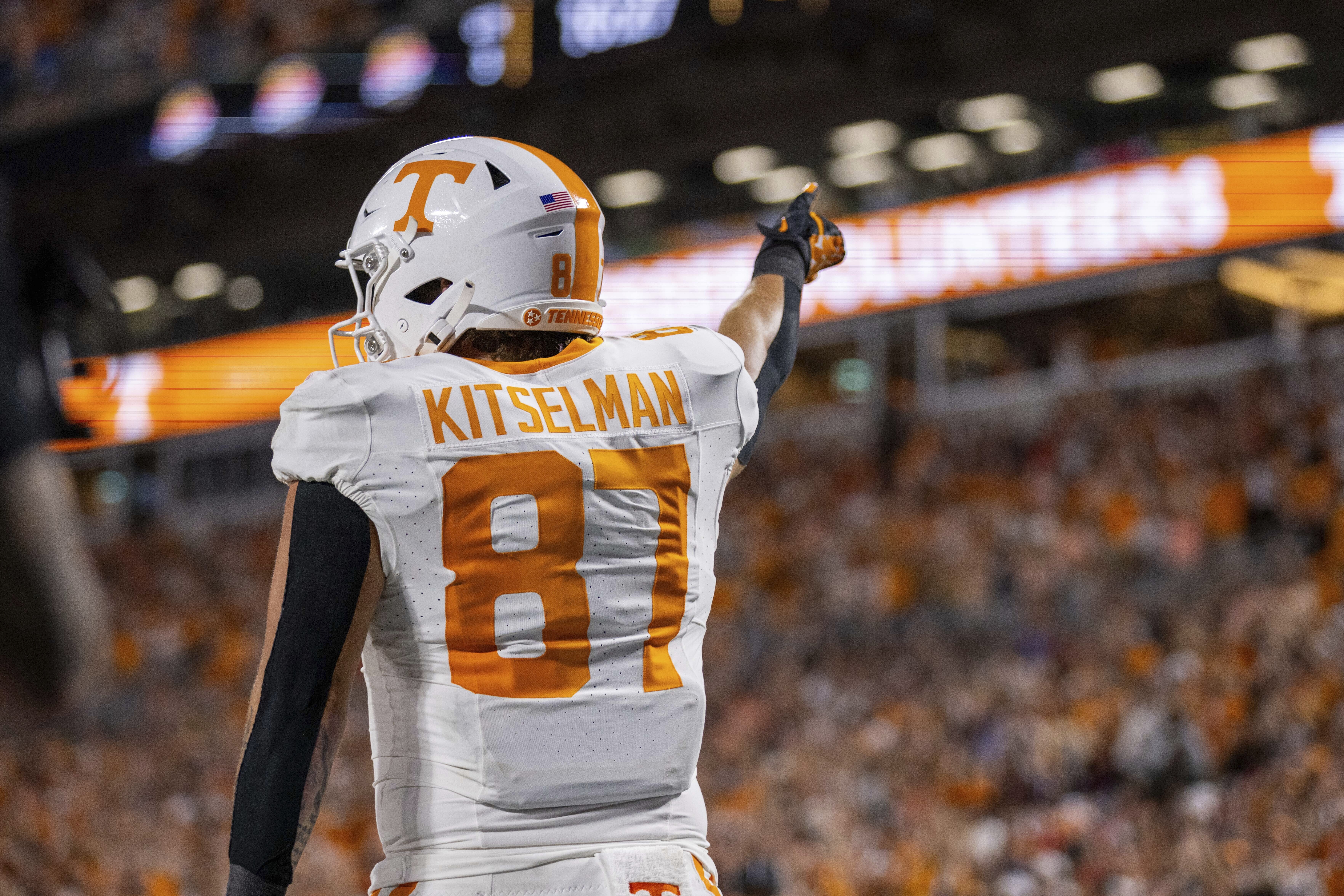 Tennessee tight end Miles Kitselman (87) celebrates a touchdown against North Carolina State during the second half of an NCAA football game Saturday, Sept. 7, 2024, in Charlotte, N.C.